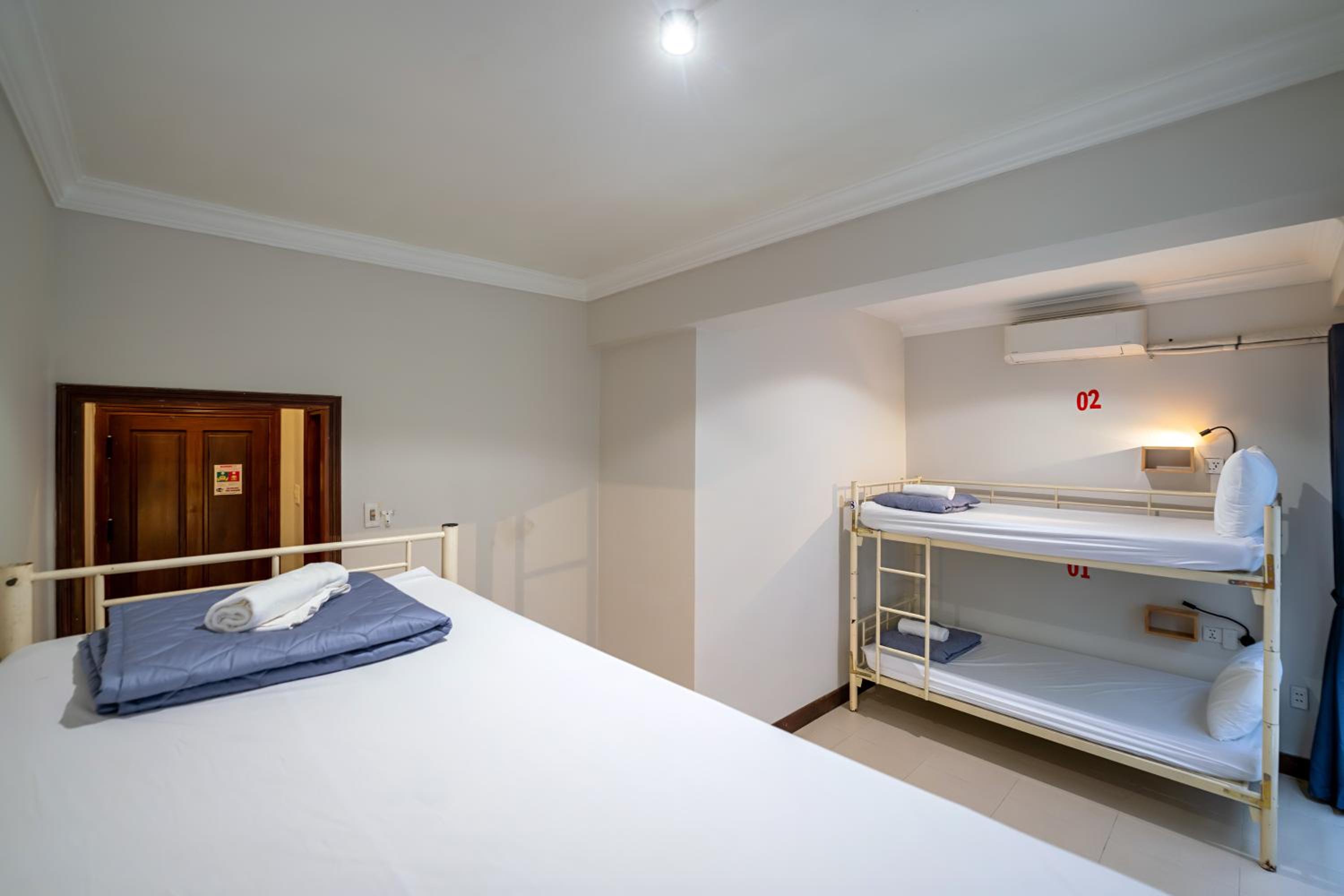 Bed in 4-Bed Female Dormitory Room photo 1