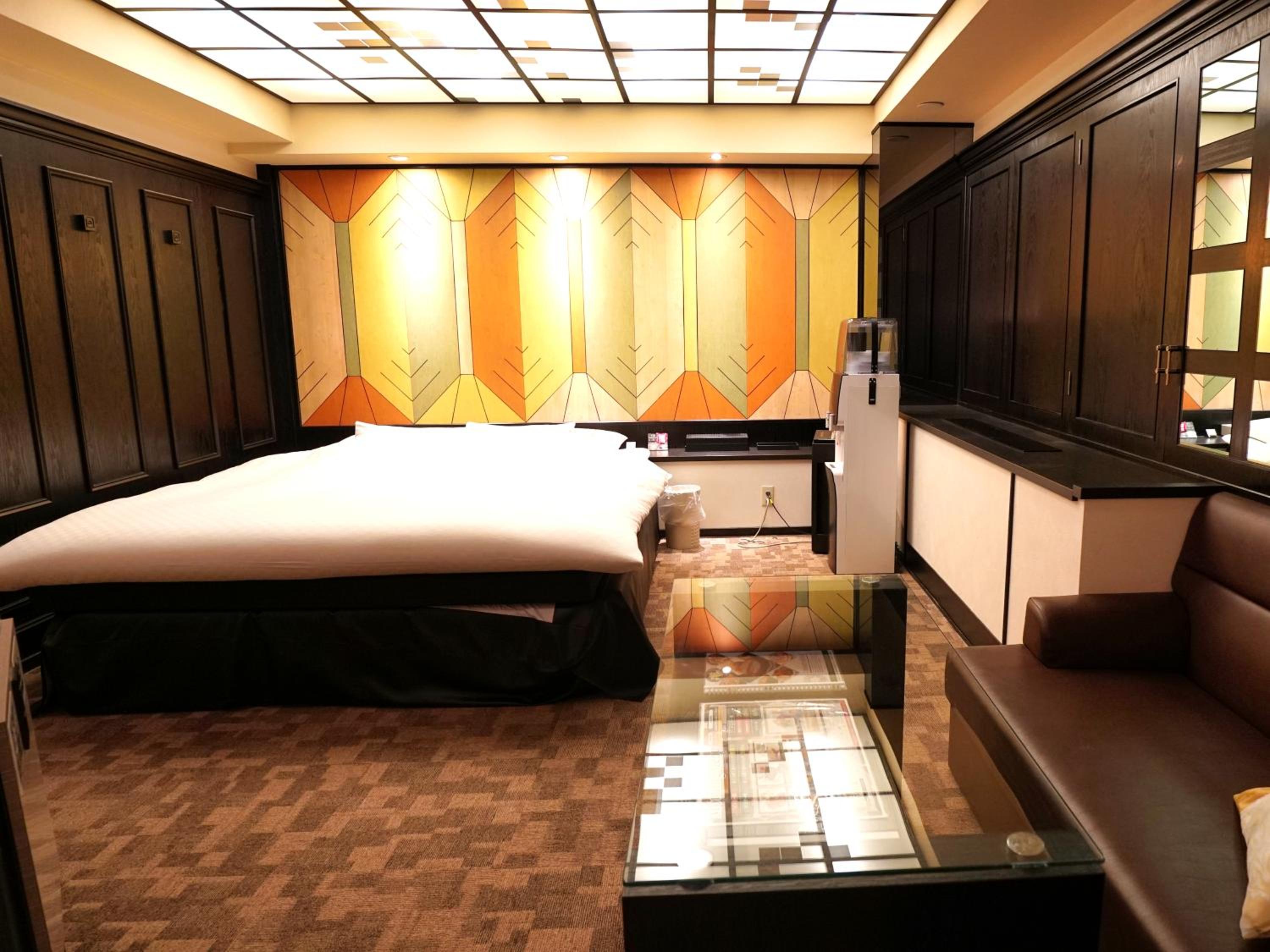 Standard King Room - Smoking - Photo 2