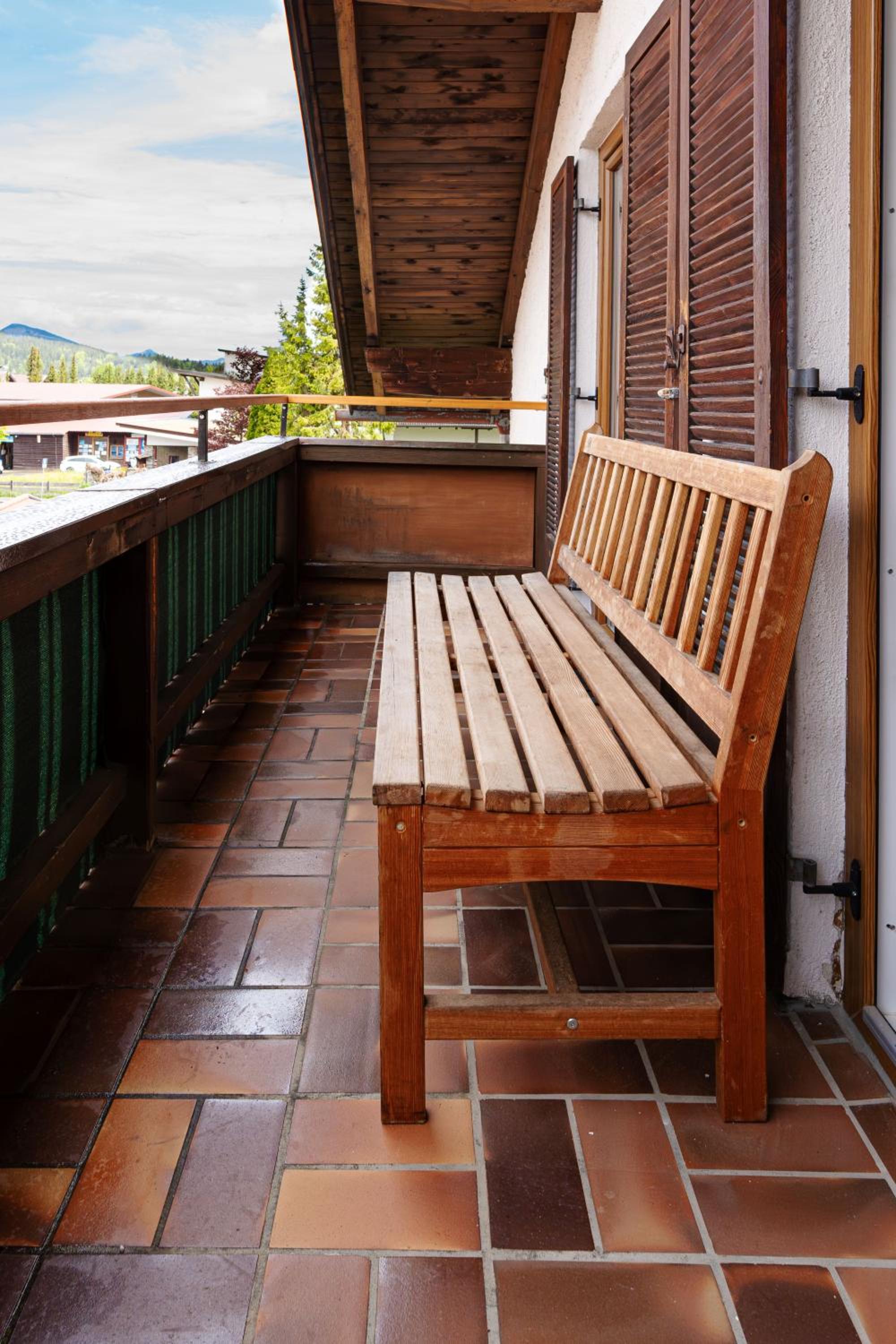 Apartment with Balcony photo 3