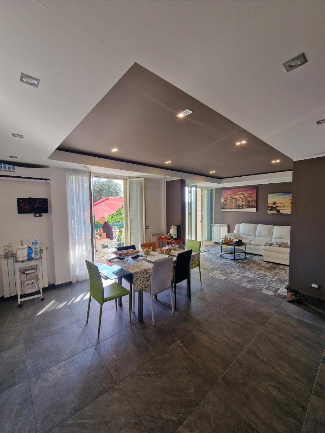 King Room with Balcony photo 1