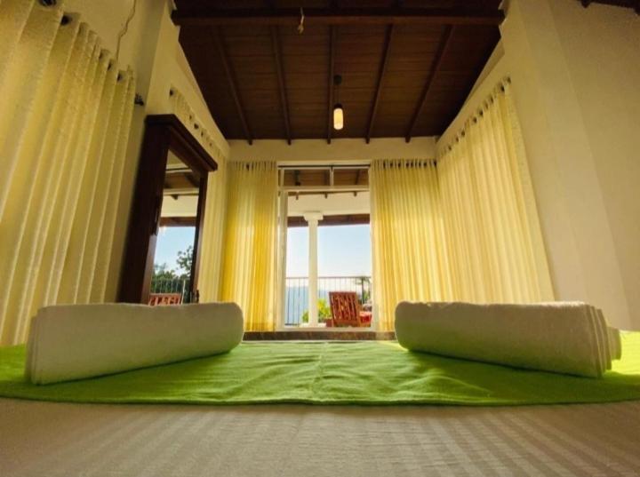 One-Bedroom House photo 1