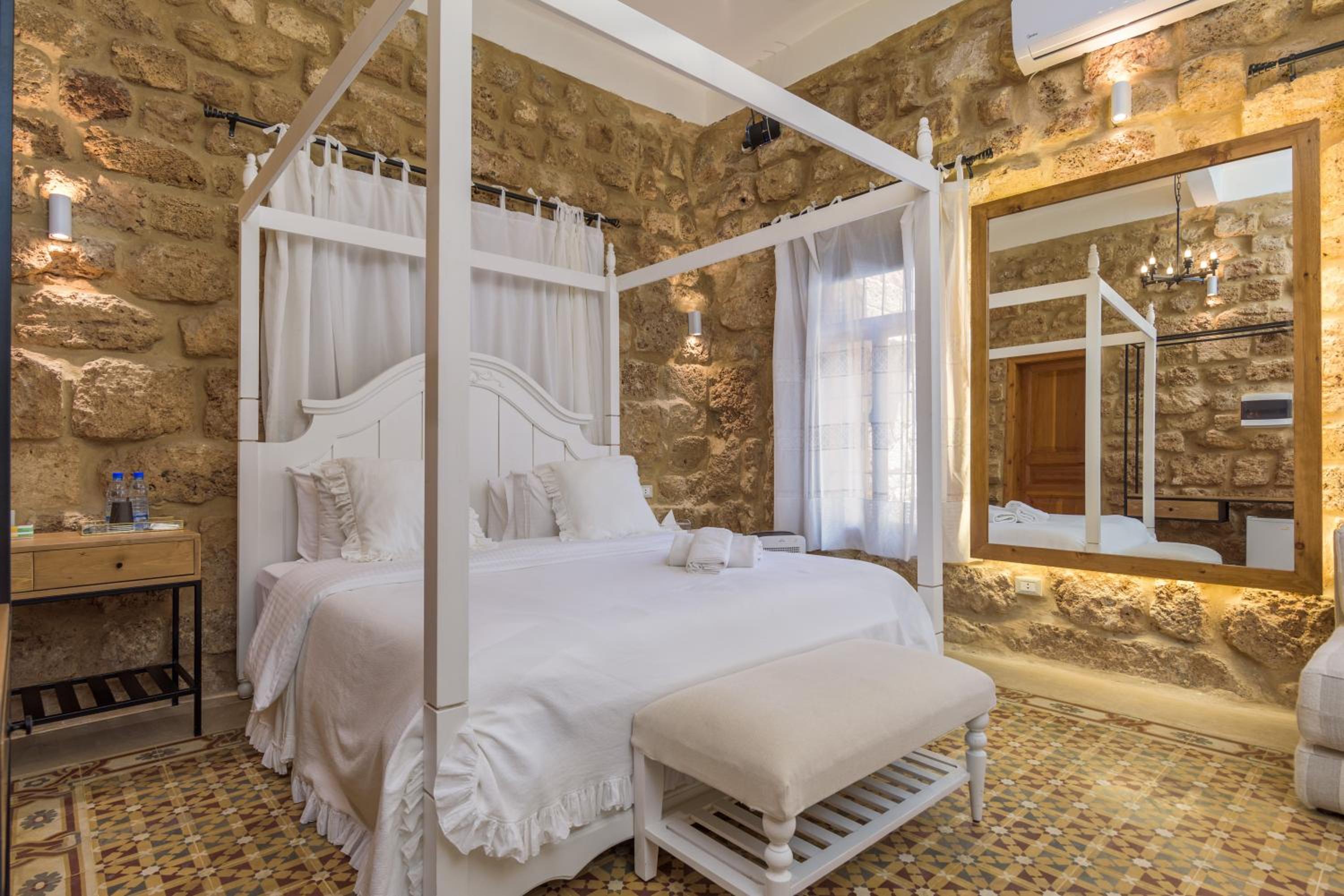 One-Bedroom House photo 1