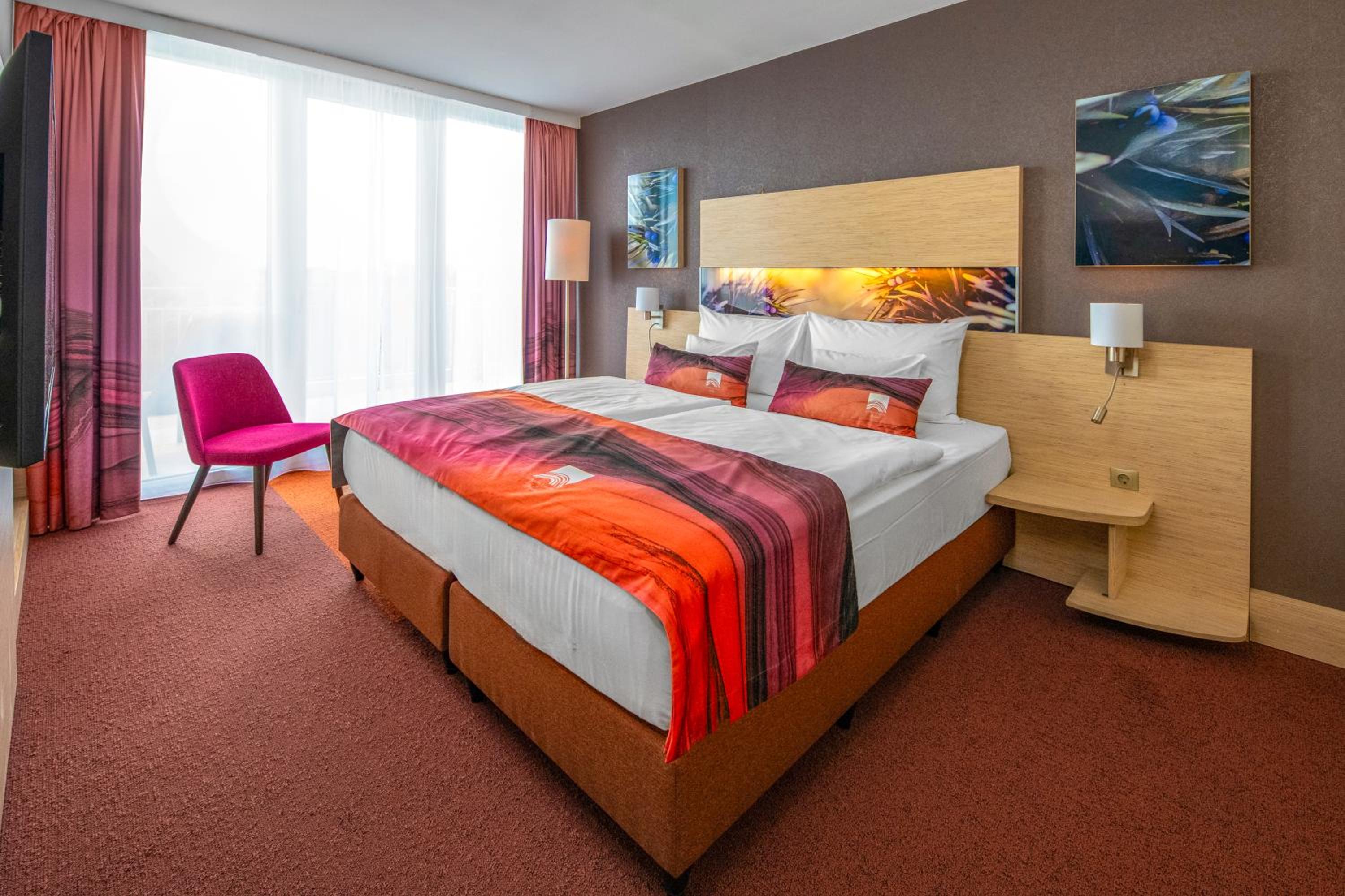 Junior Suite with Mountain View - Photo 6