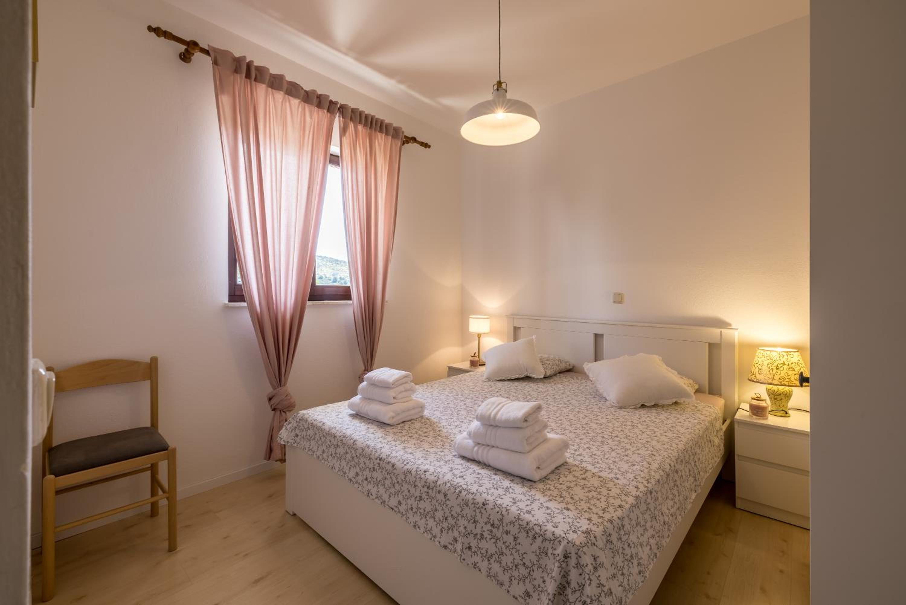 One-Bedroom Apartment with Balcony