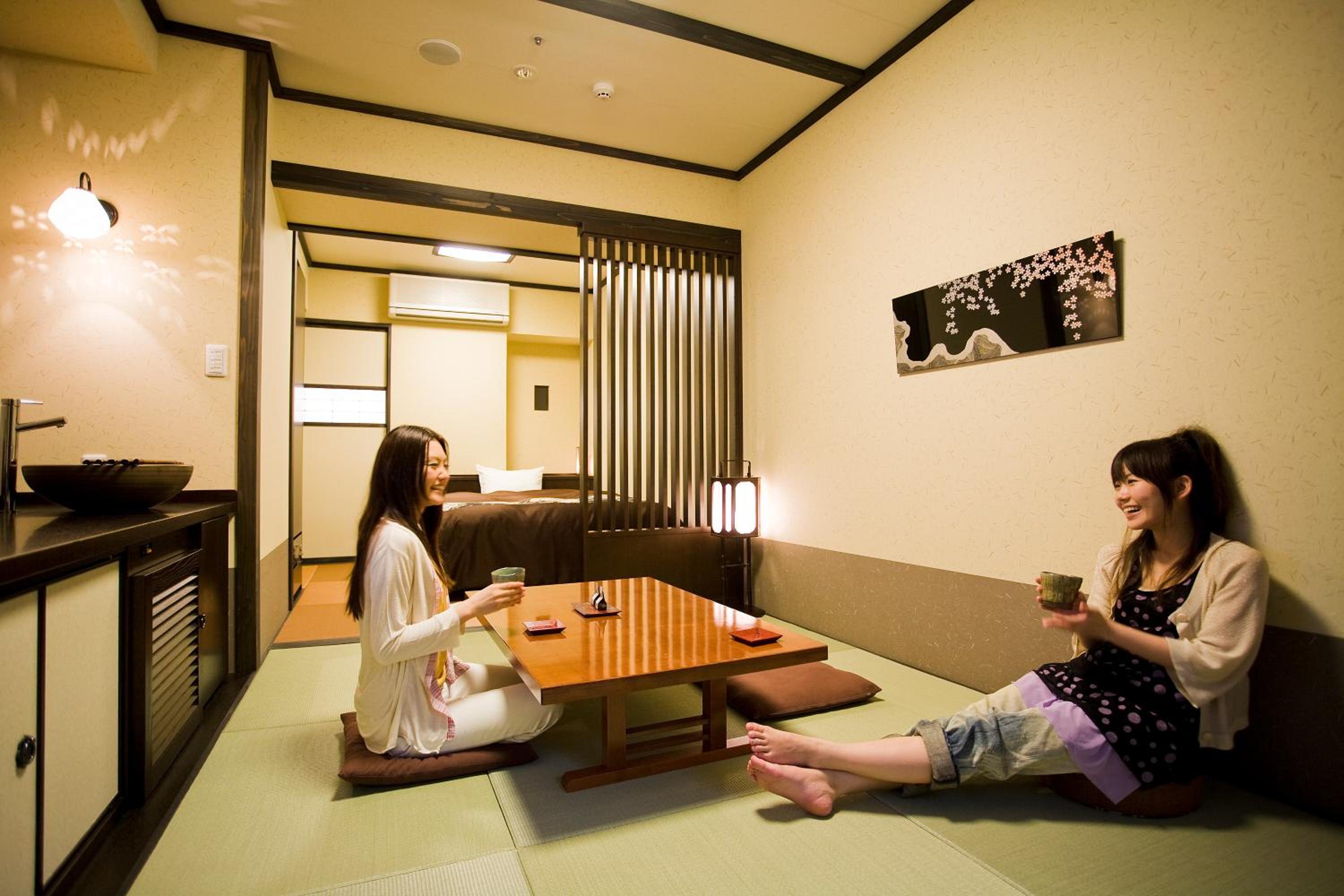 Japanese-Western Style Double Room - Photo 3