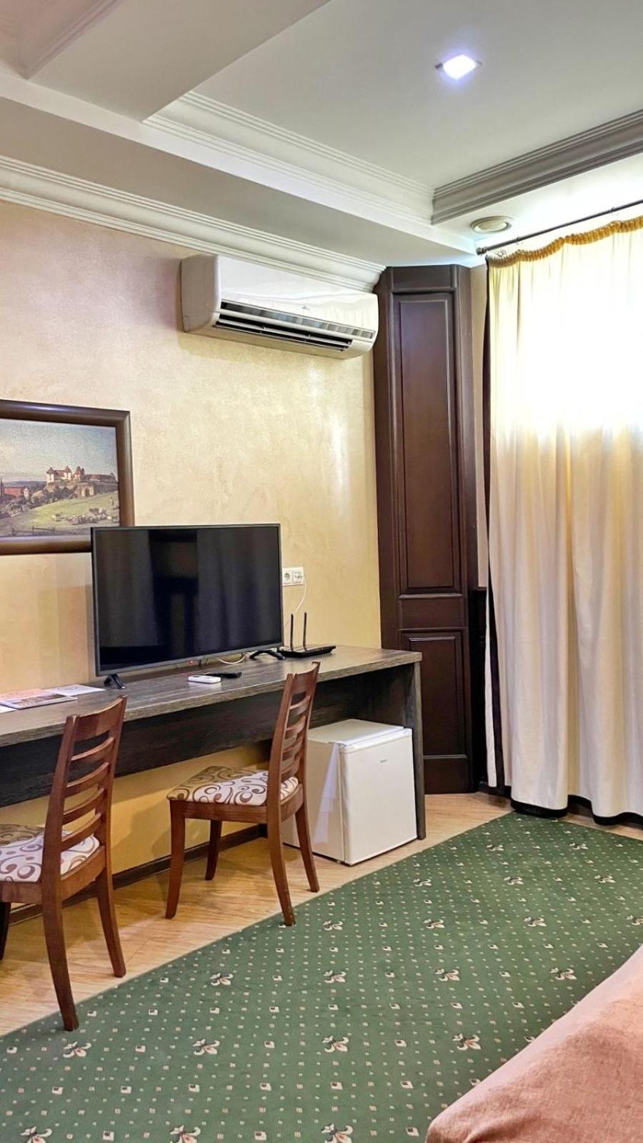 Deluxe Triple Room photo 2