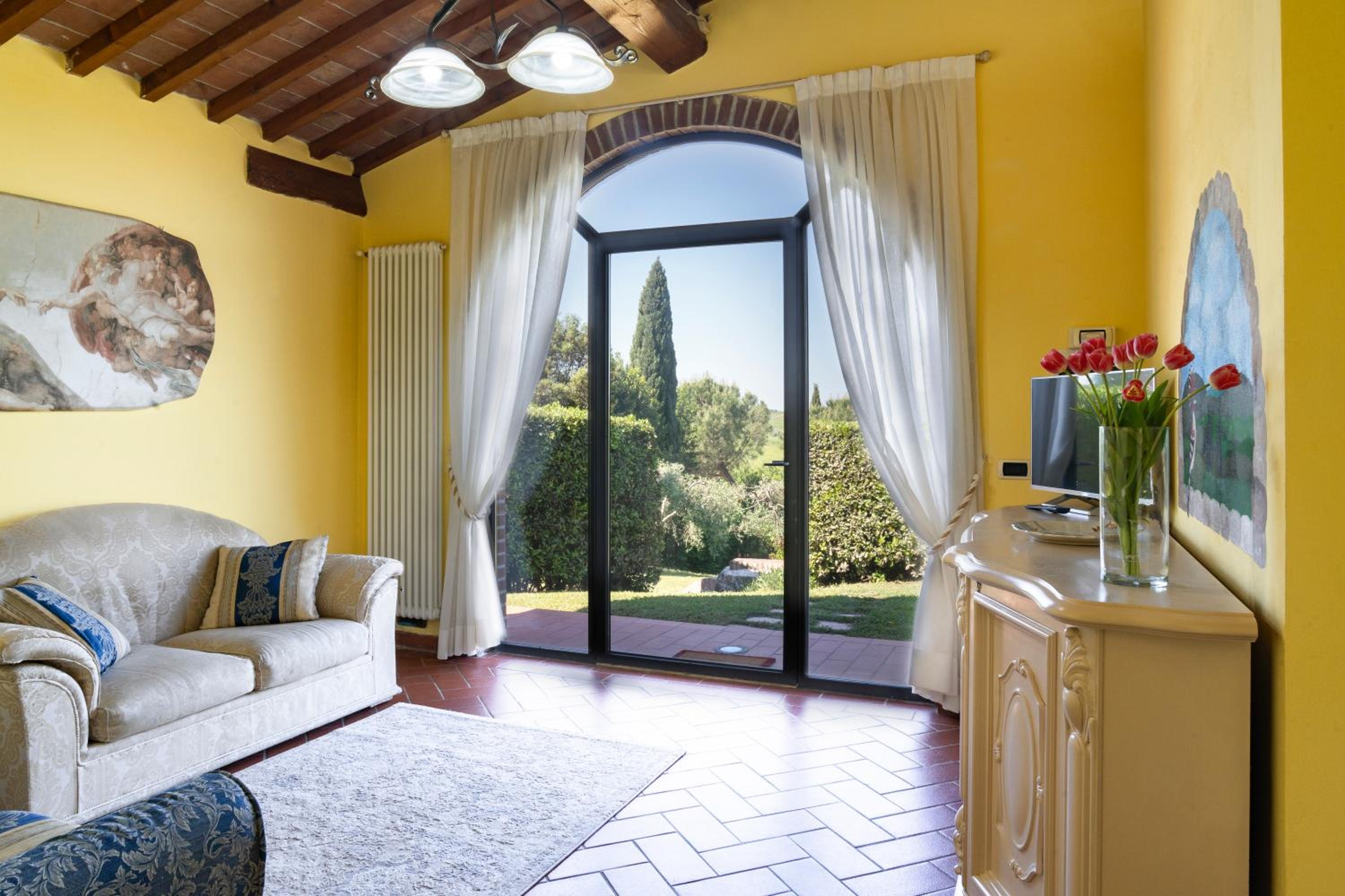 Two-Bedroom House photo 2