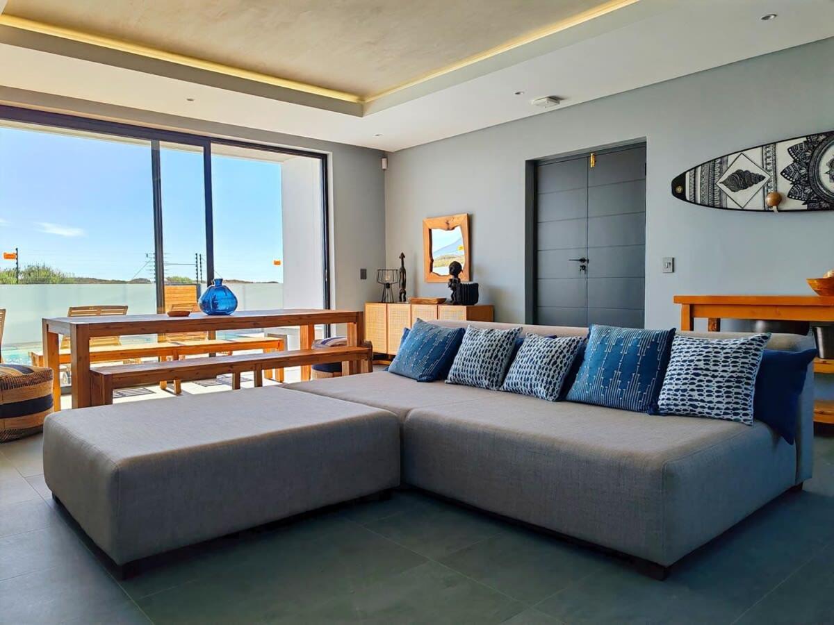 Villa photo 1