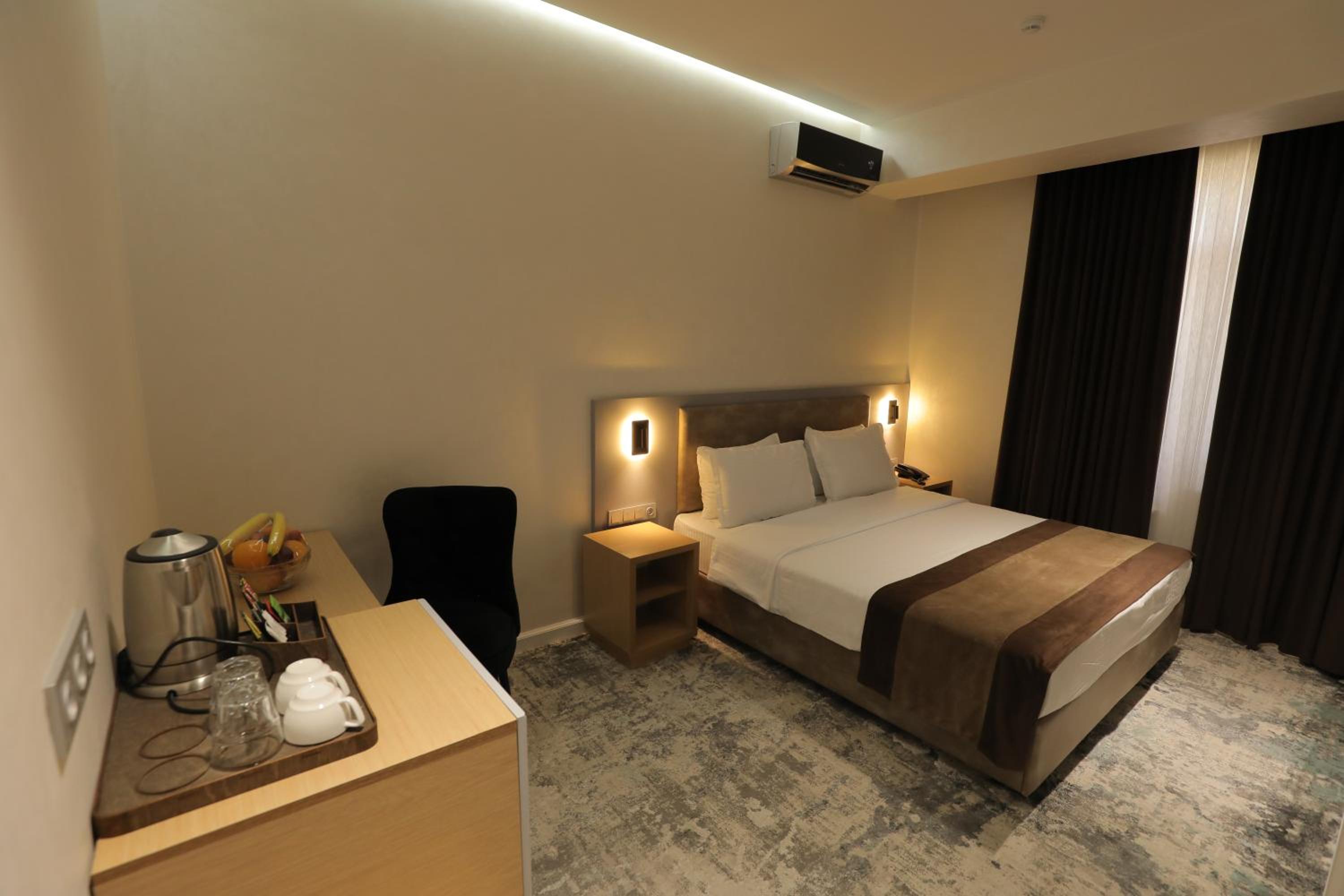 Standard Double Room - Photo 2