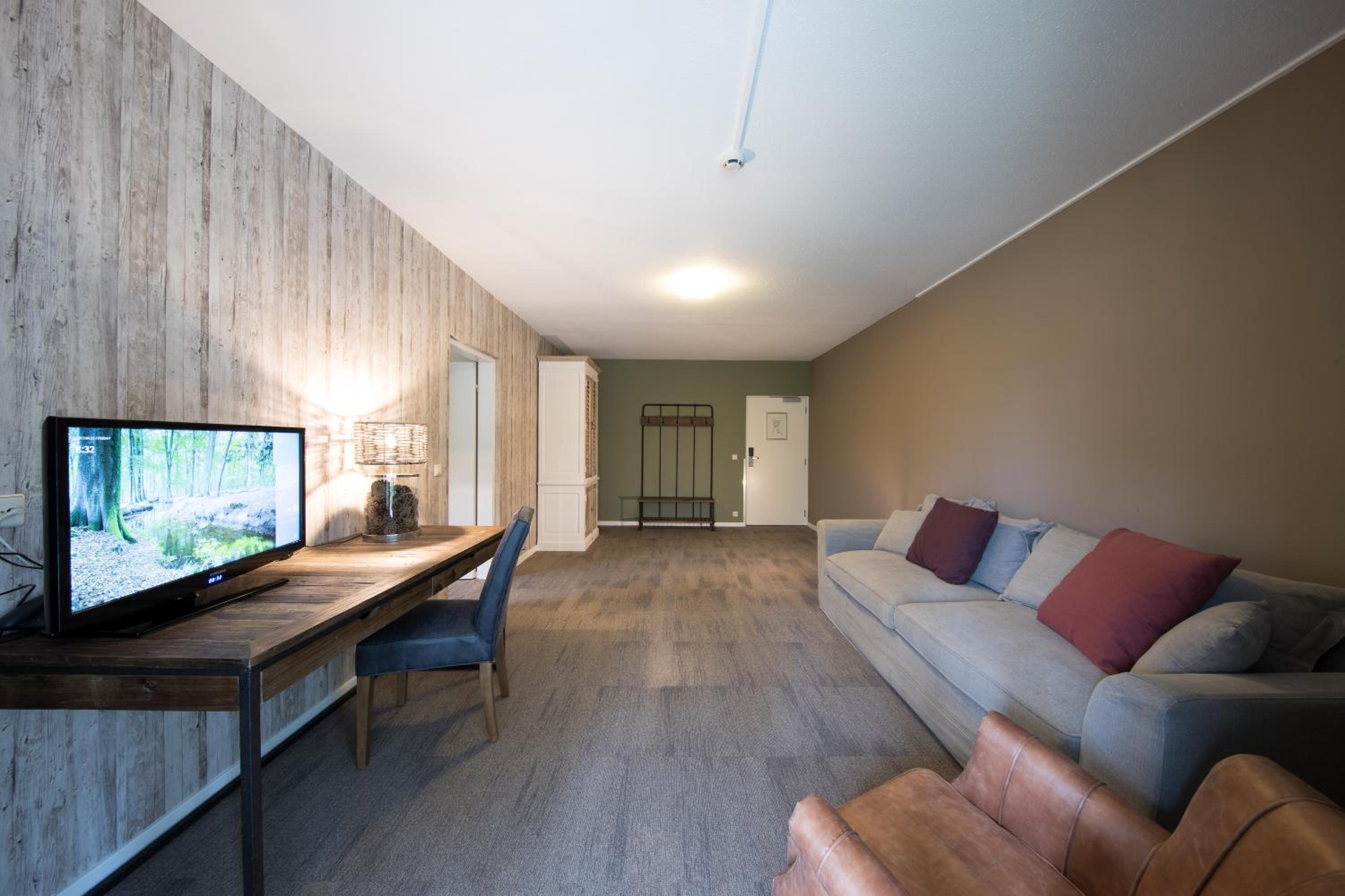 Suite - Photo 4