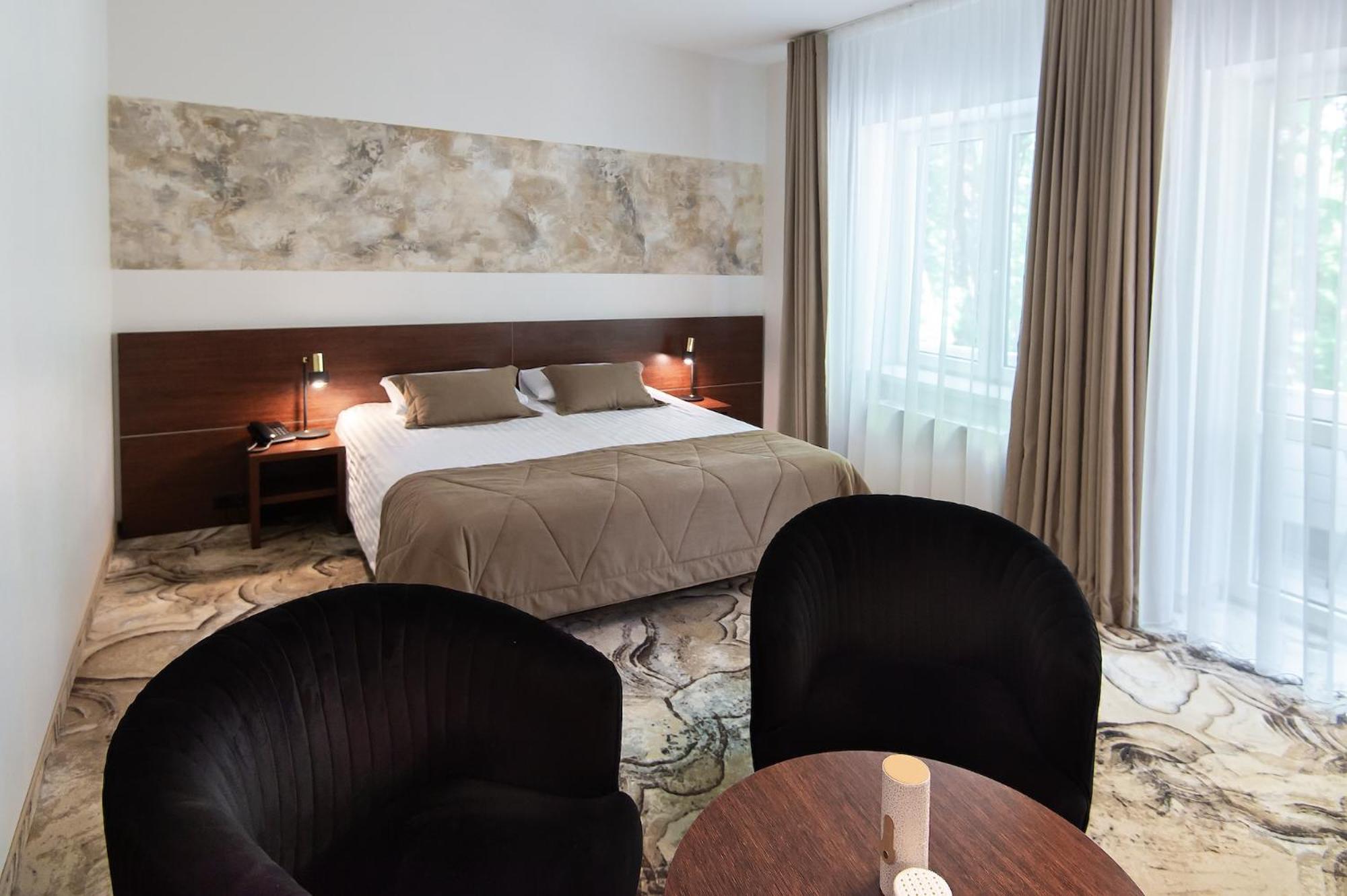 Superior Double Room with Morning Spa Access - Photo 1