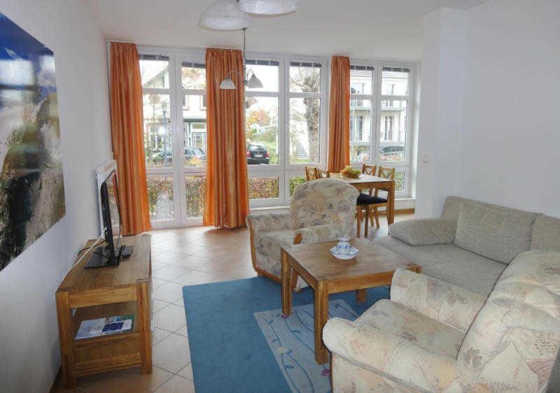 One-Bedroom Apartment with Terrace photo 1