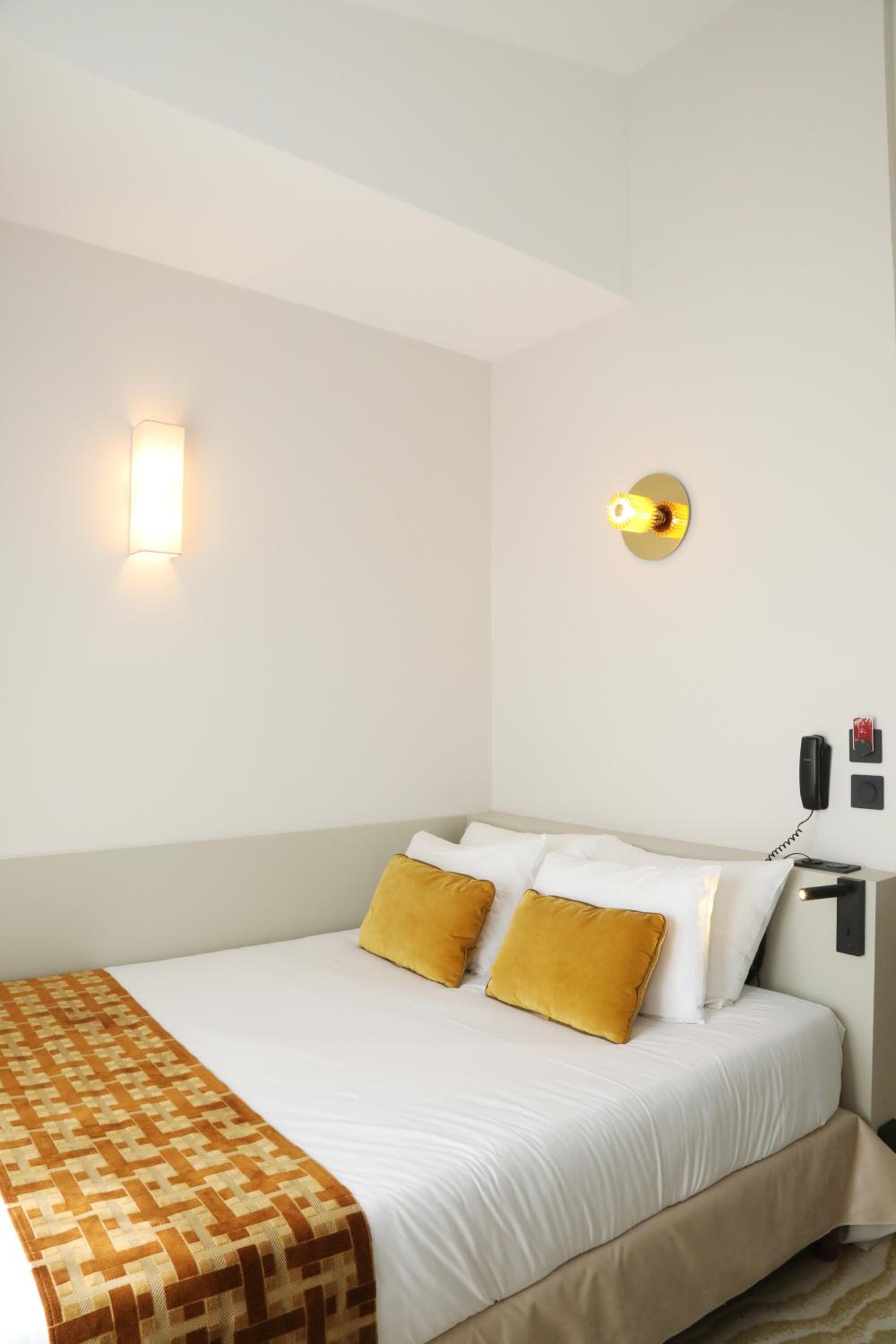 Small Double Room photo 1