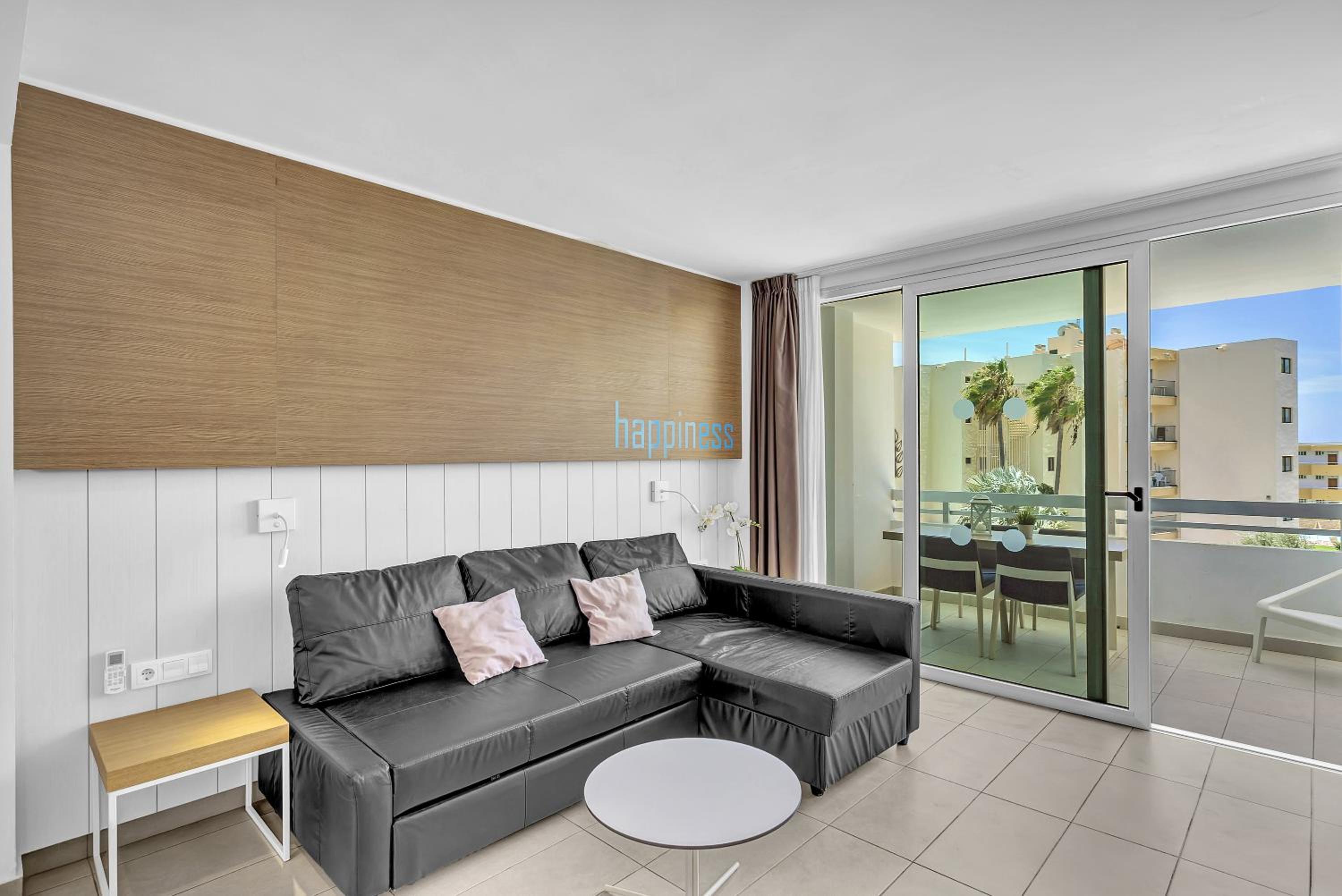 Superior One-Bedroom Apartment With Balcony