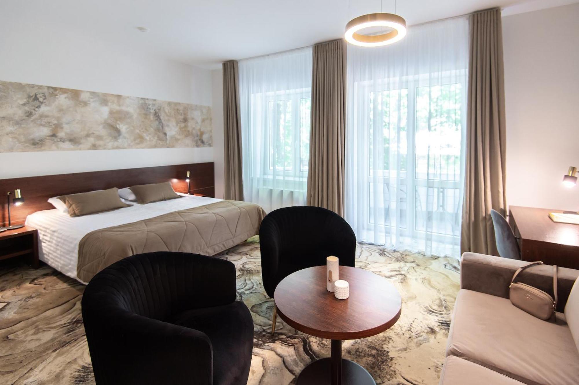 Deluxe Double Room with Balcony and Morning Spa Access