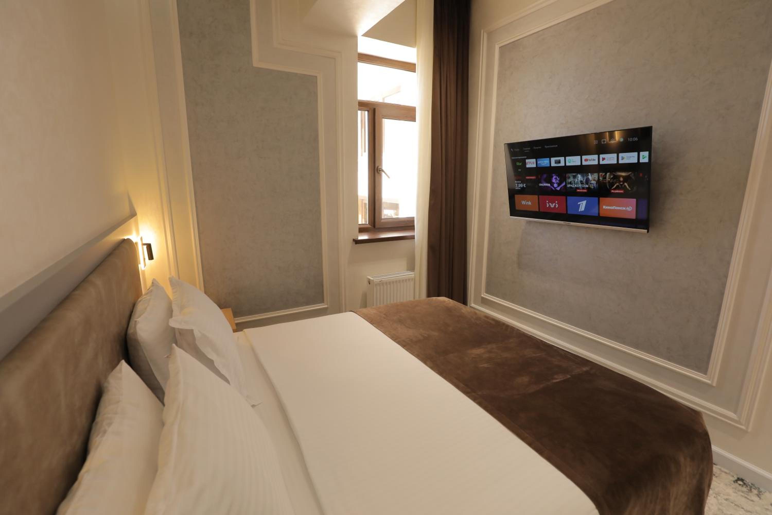 Small Double Room - Photo 4