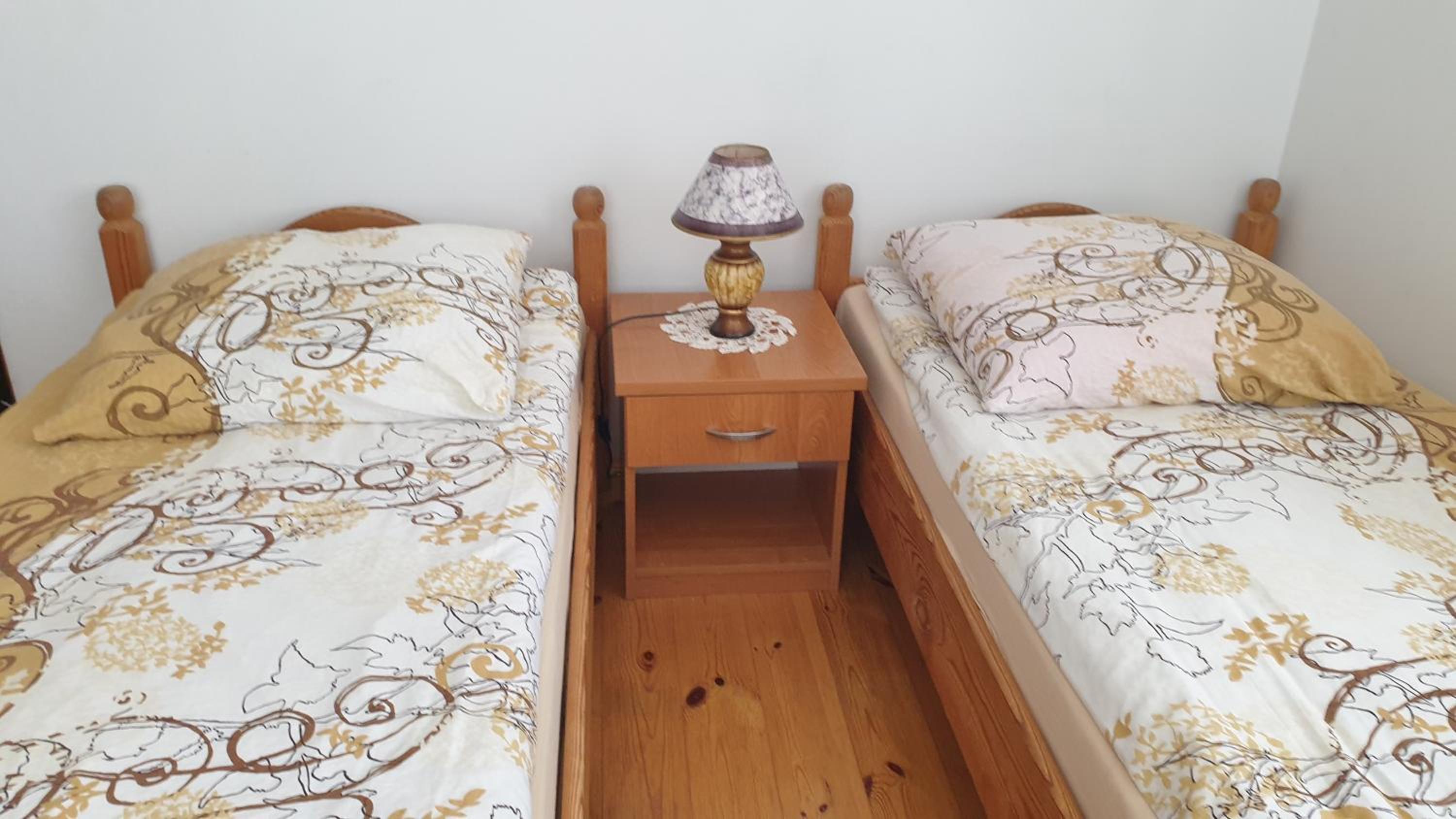 Double Room with Shared Bathroom photo 1