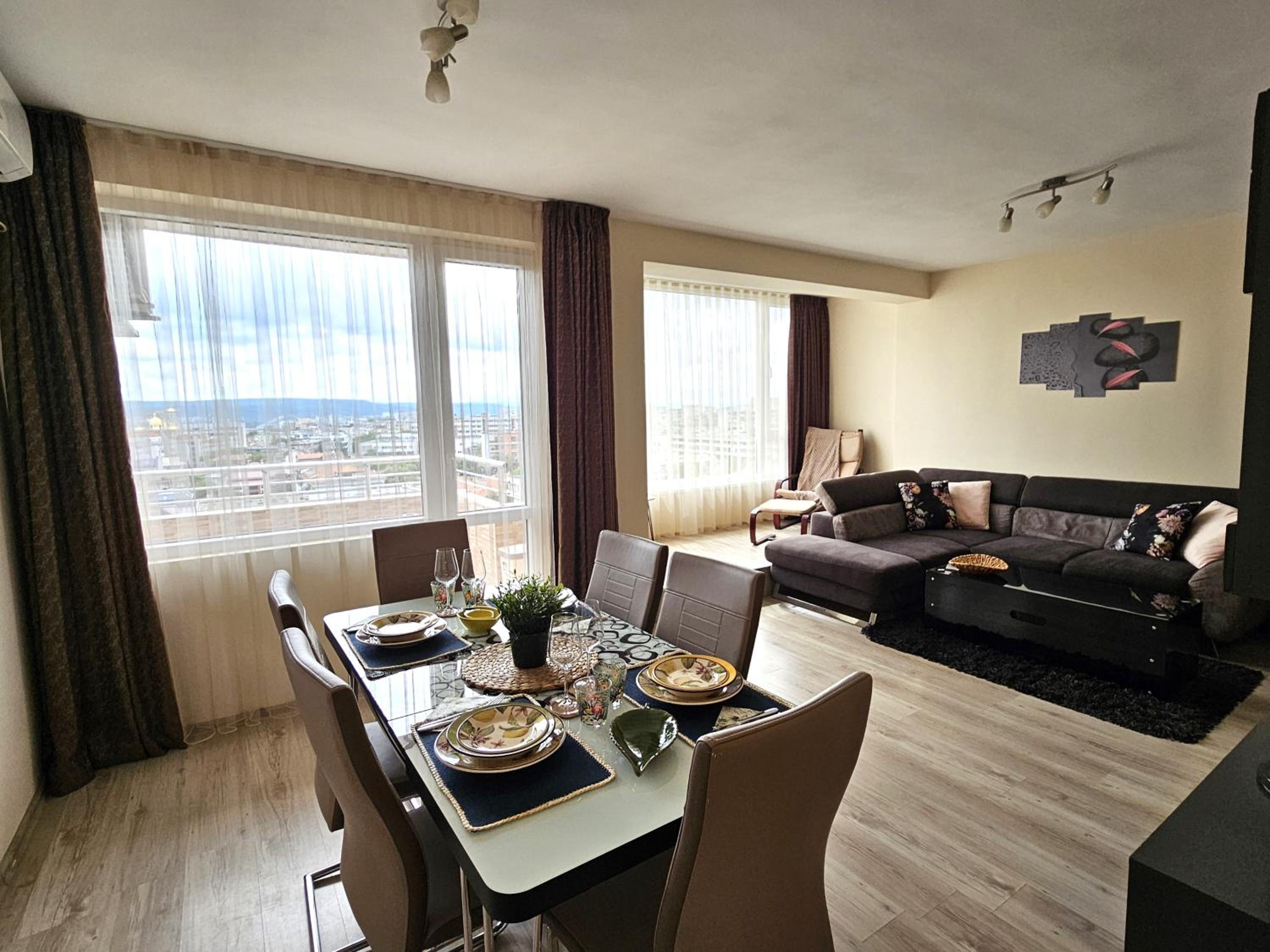 Two-Bedroom Apartment with Terrace and Sea View photo 1