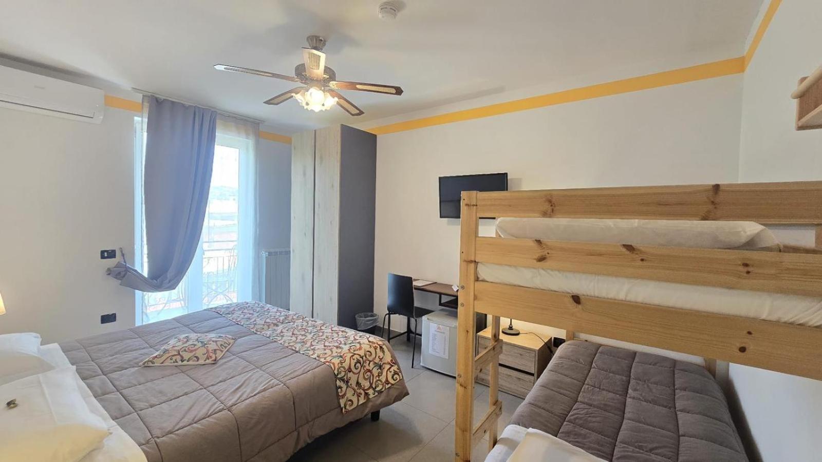 Superior Quadruple Room photo 2