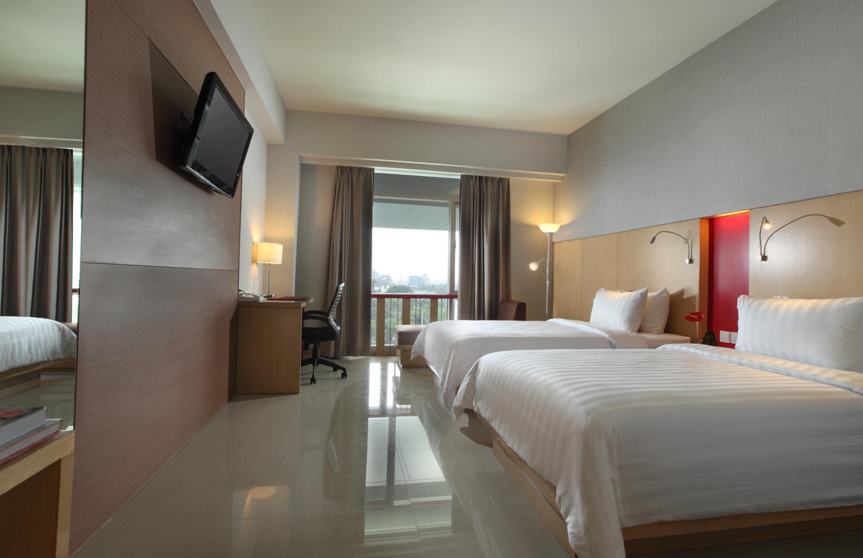 Premier Twin Room - Photo 1