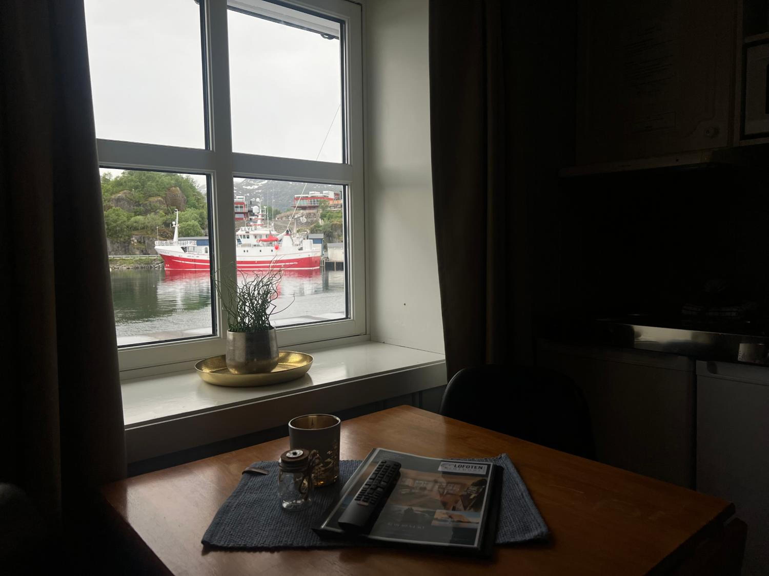 Standard Double Room with Shared Bathroom