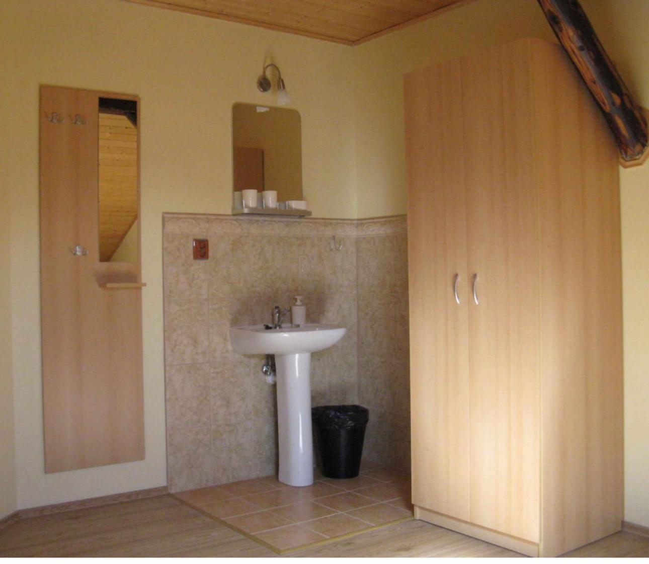 Double Room with Private Bathroom photo 2