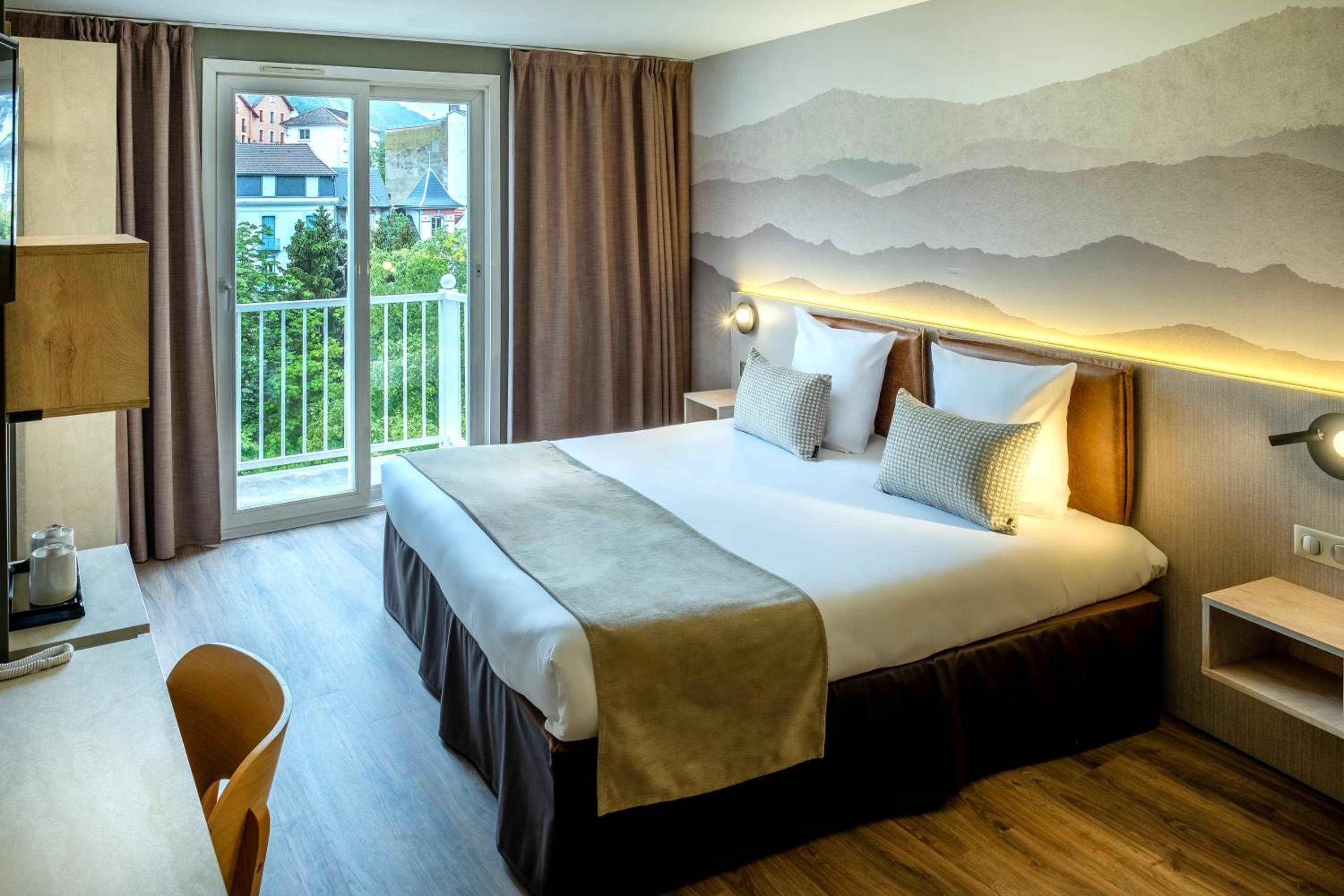 Superior Double or Twin Room with Balcony - Photo 7