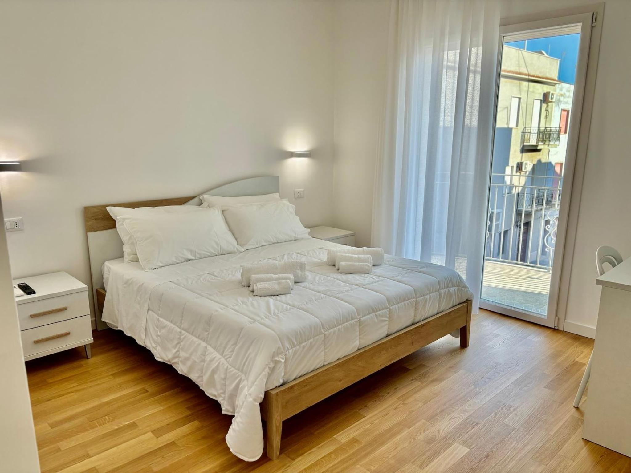 Deluxe Double Room with Balcony
