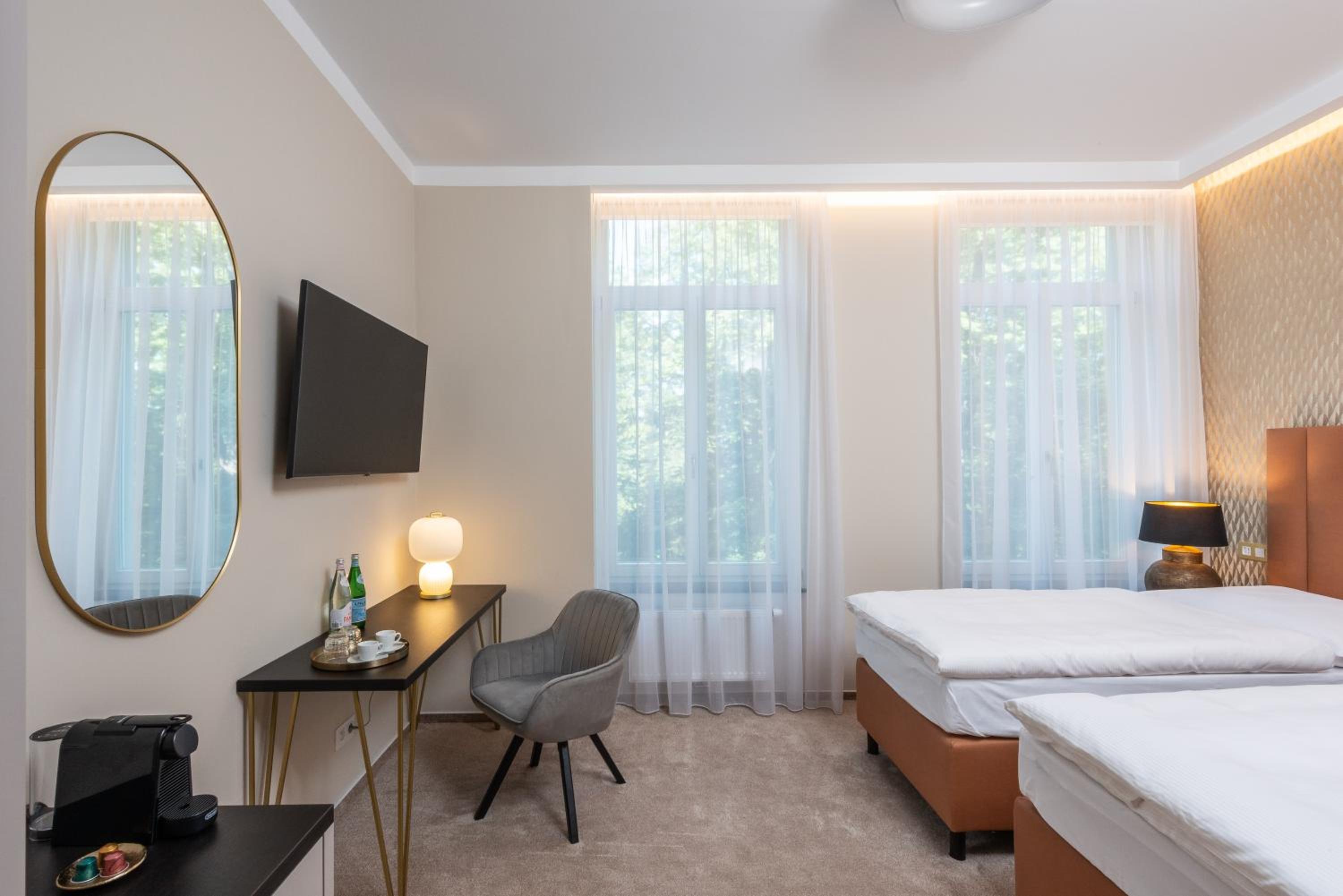 Double or Twin Room with View photo 3