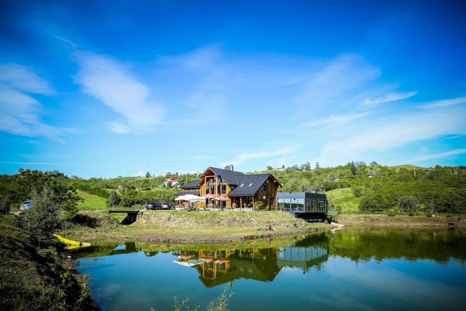 Triple Room with Lake View photo 2