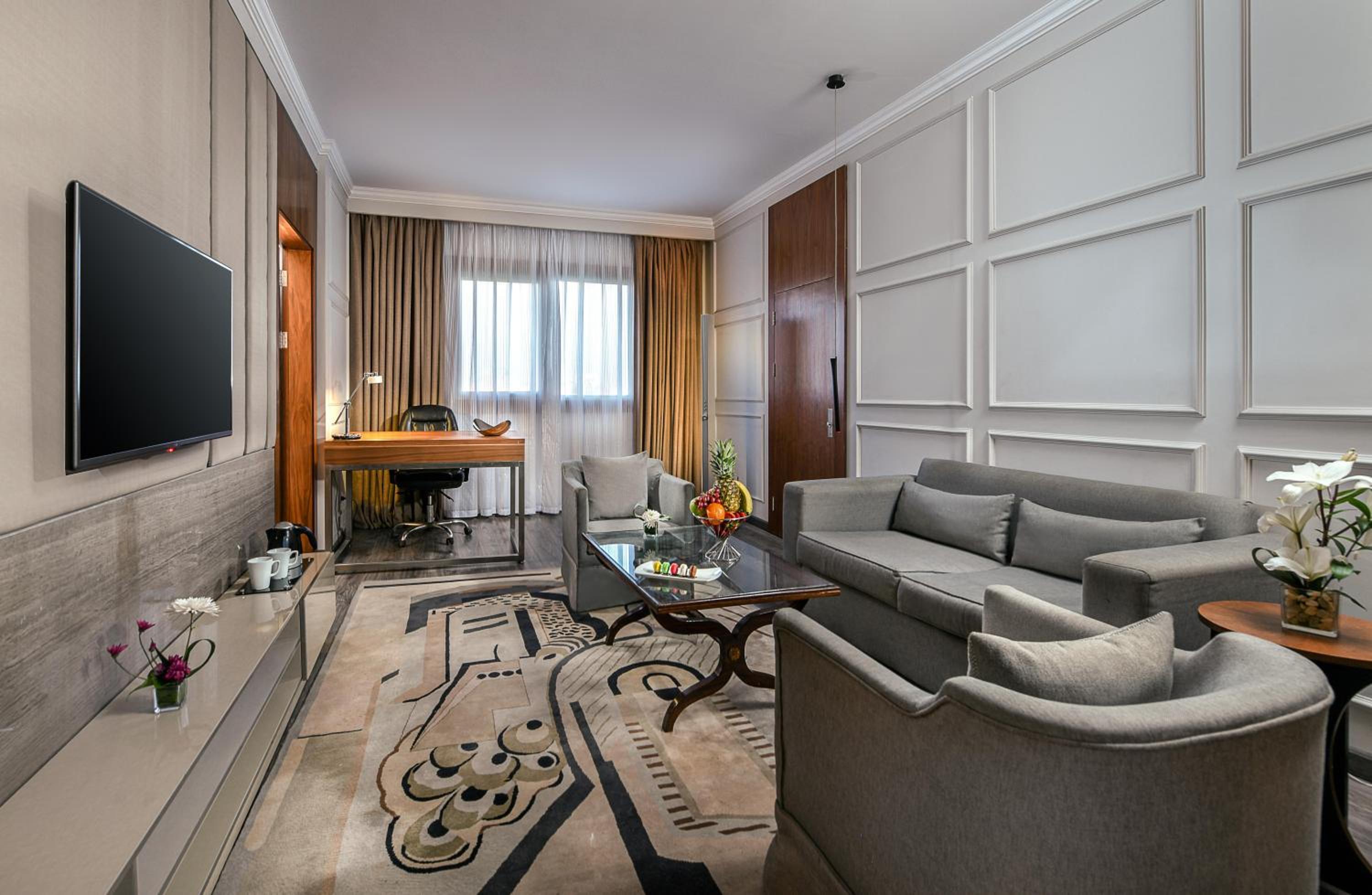 Deluxe Suite