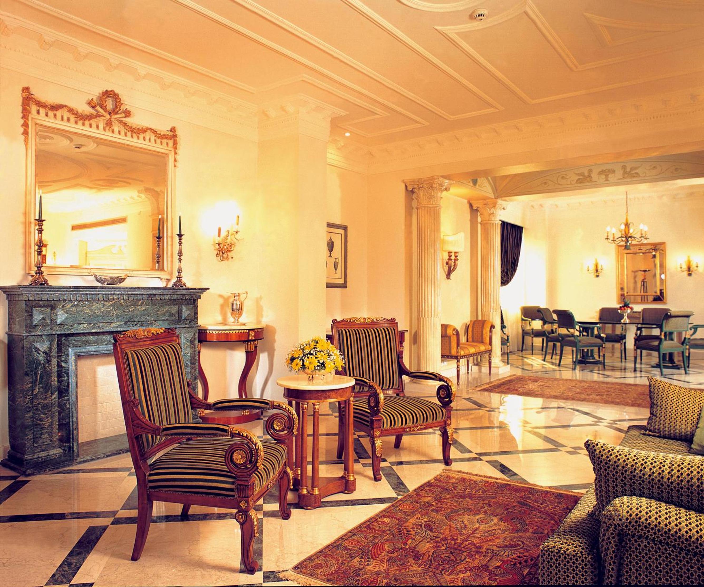 Royal Suite thumbnail 6