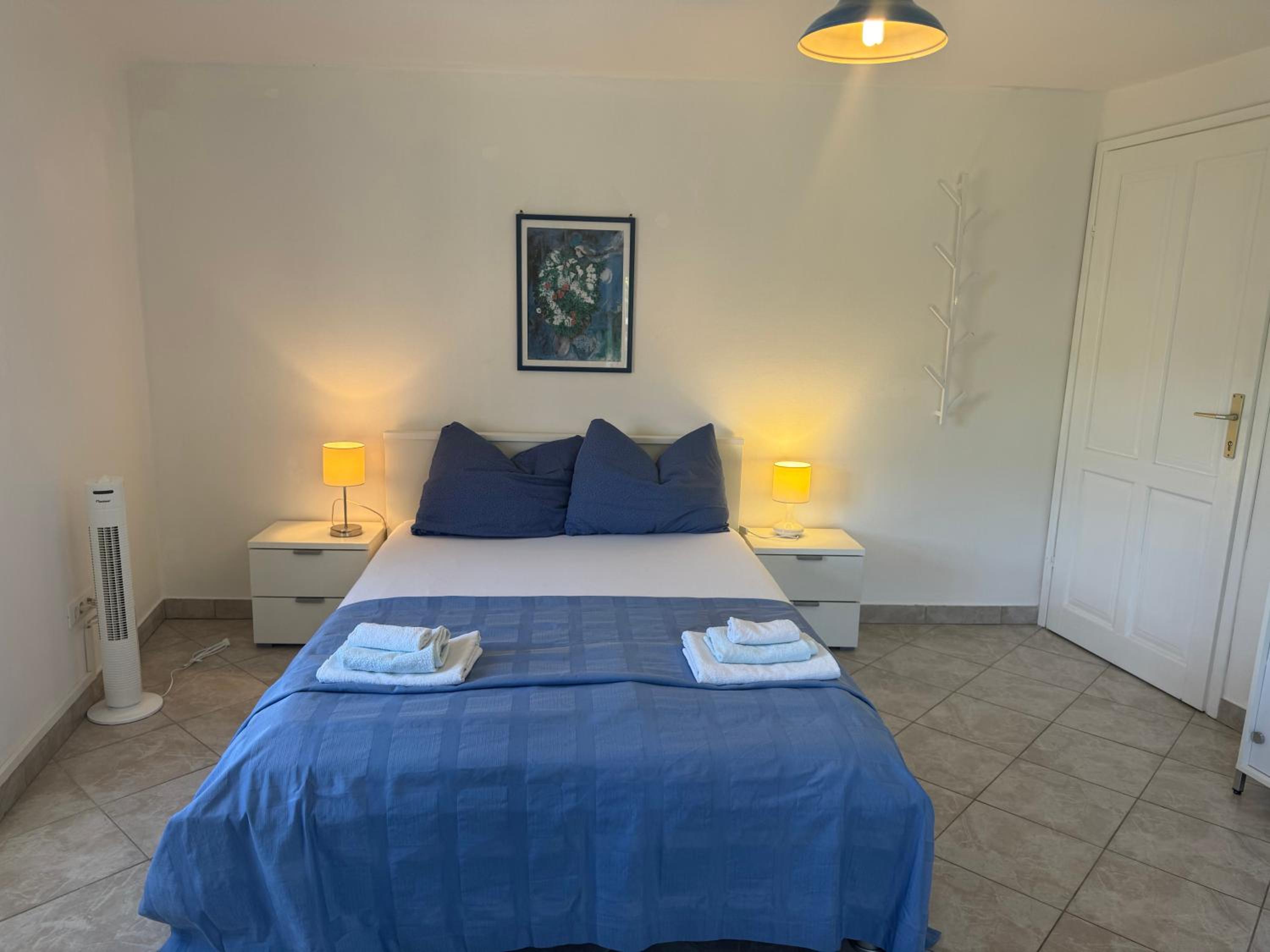 Studio Apartment photo 1
