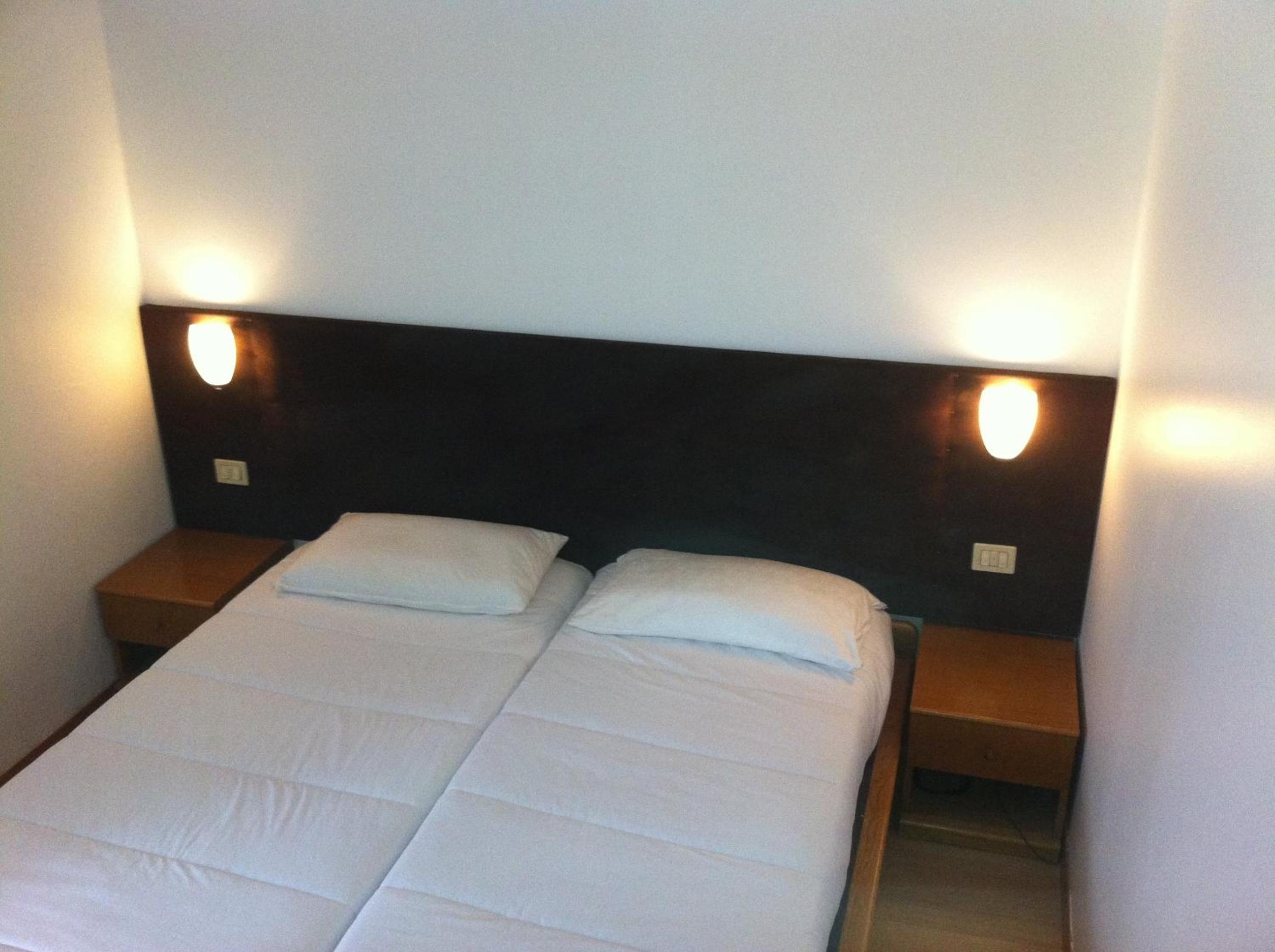 Double or Twin Room photo 1