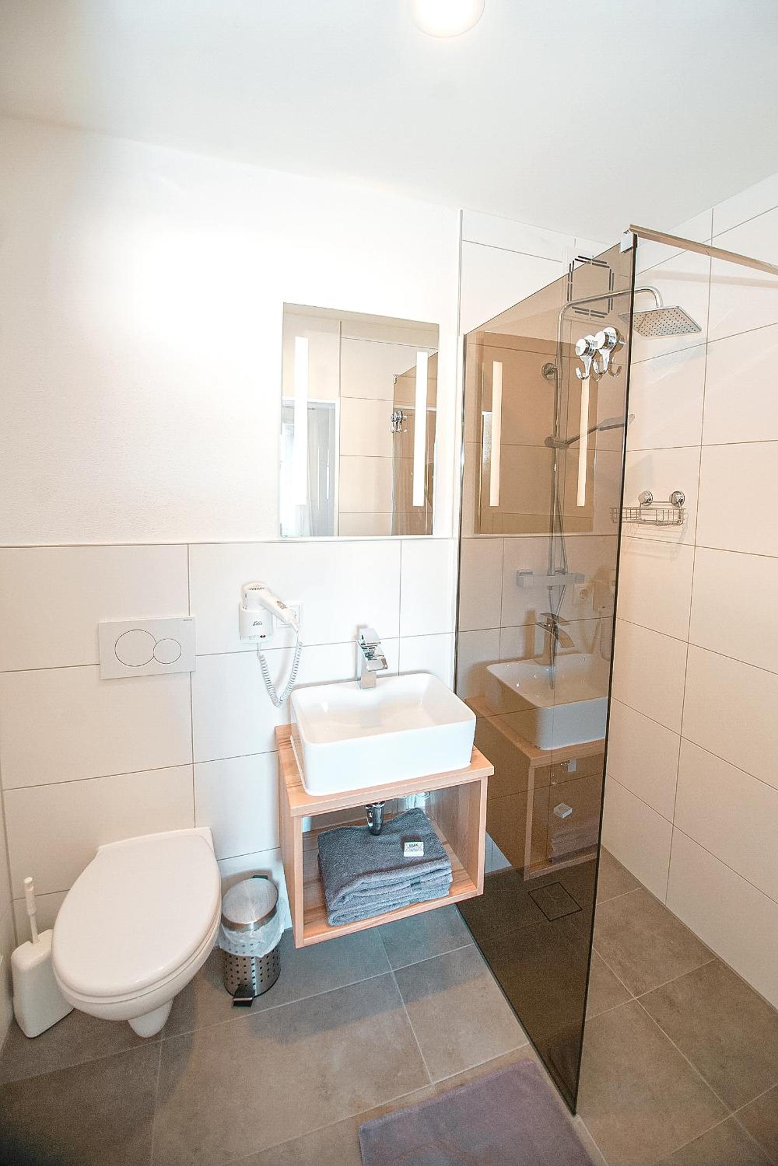 Double Room - Photo 2