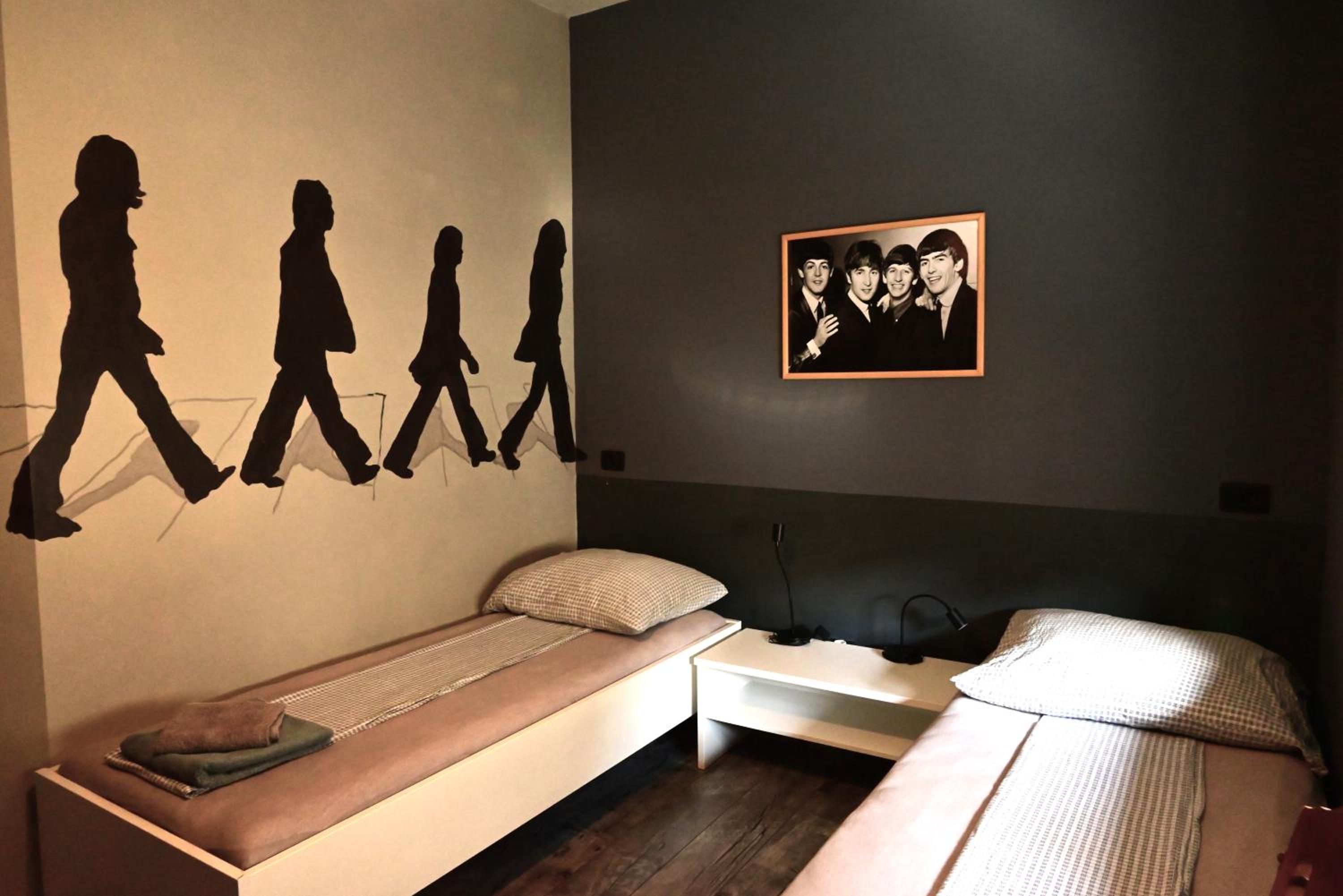 Twin Room with Bathroom