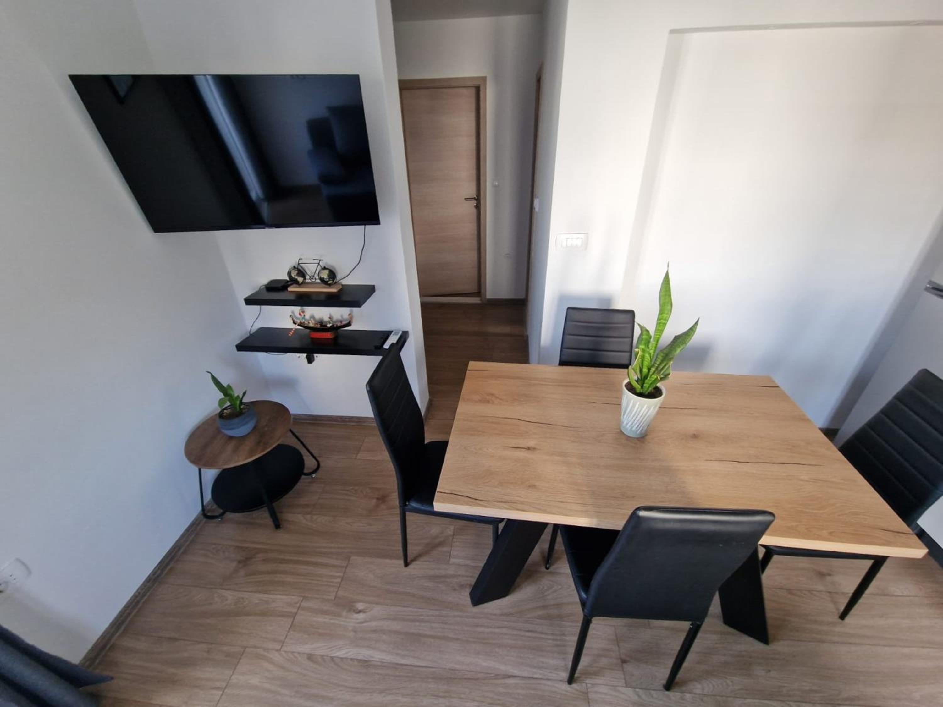 Apartment photo 3
