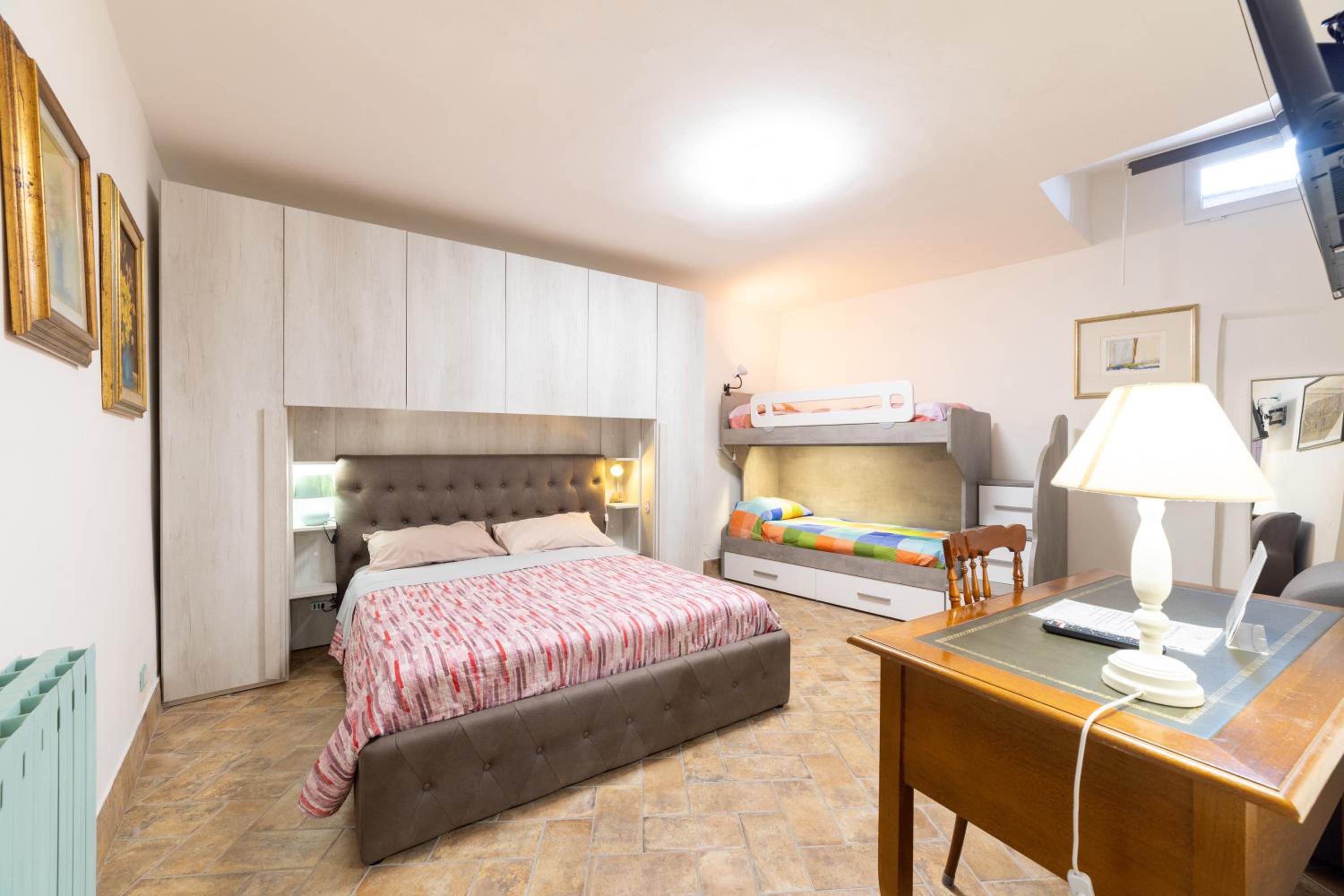 Family Double Room - Photo 1