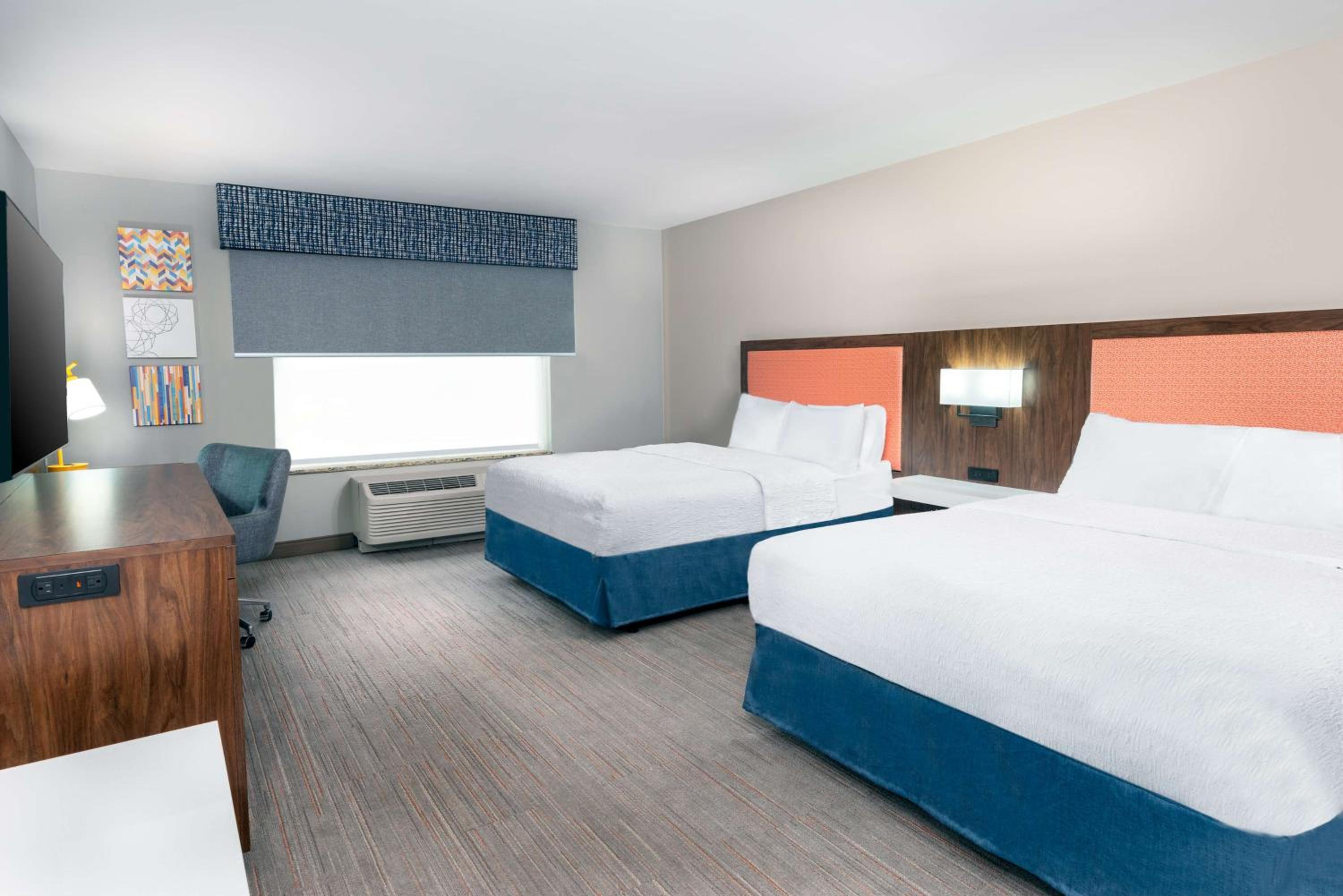 Queen Room with Two Queen Beds - Mobility and Hearing Access/Non-Smoking - Photo 1