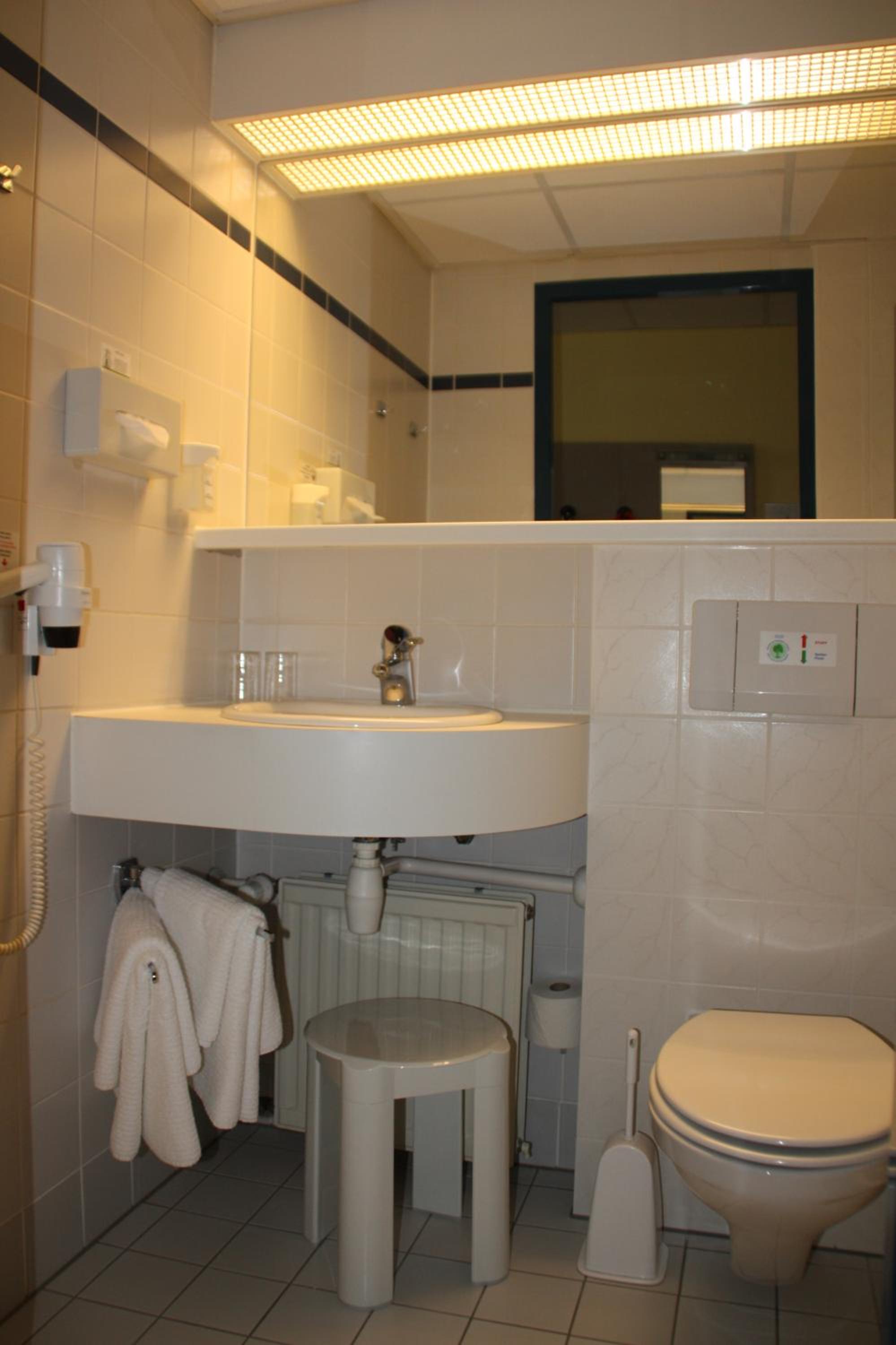 Single Room photo 3