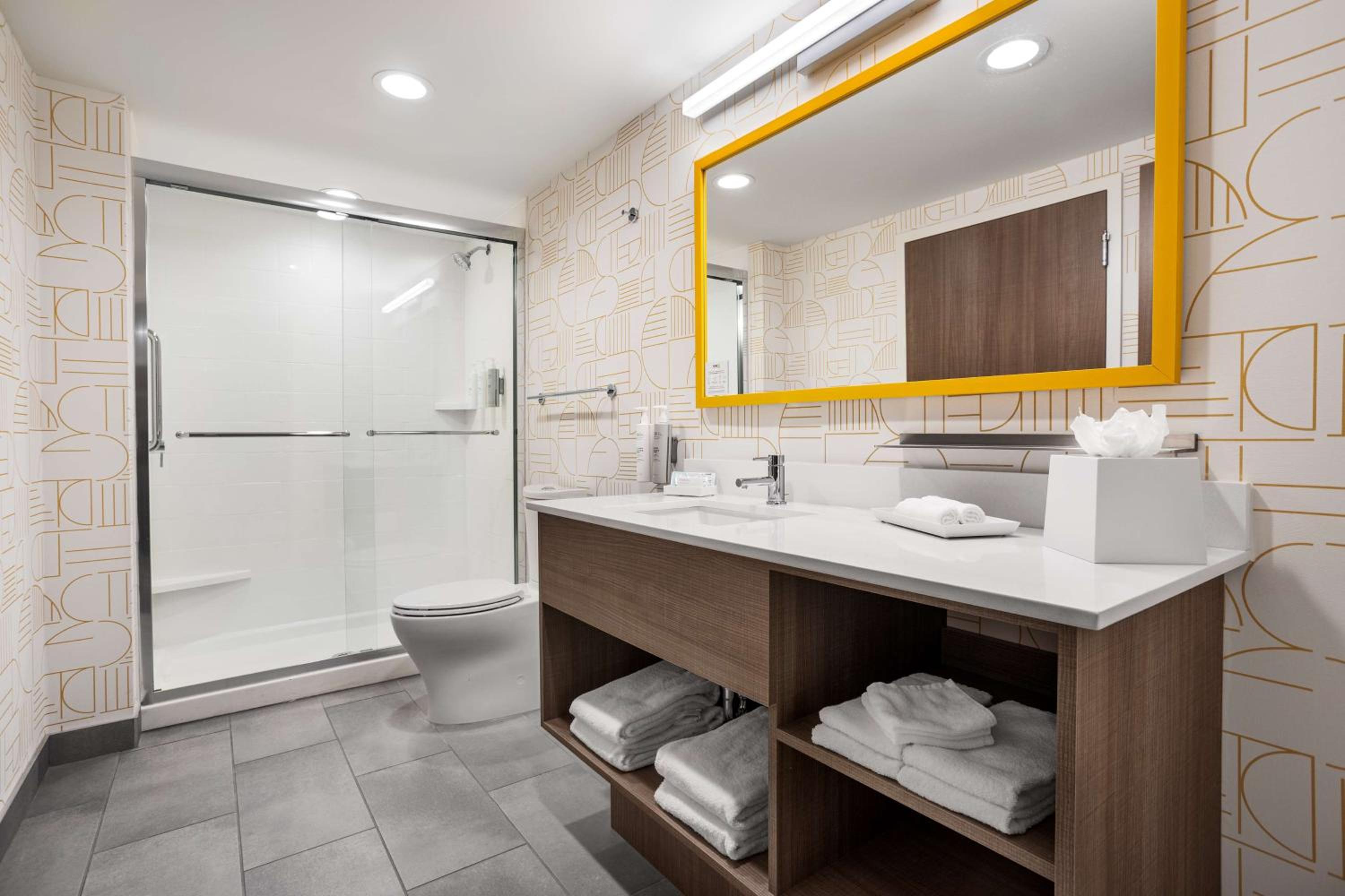 King Studio Suite - Photo 3