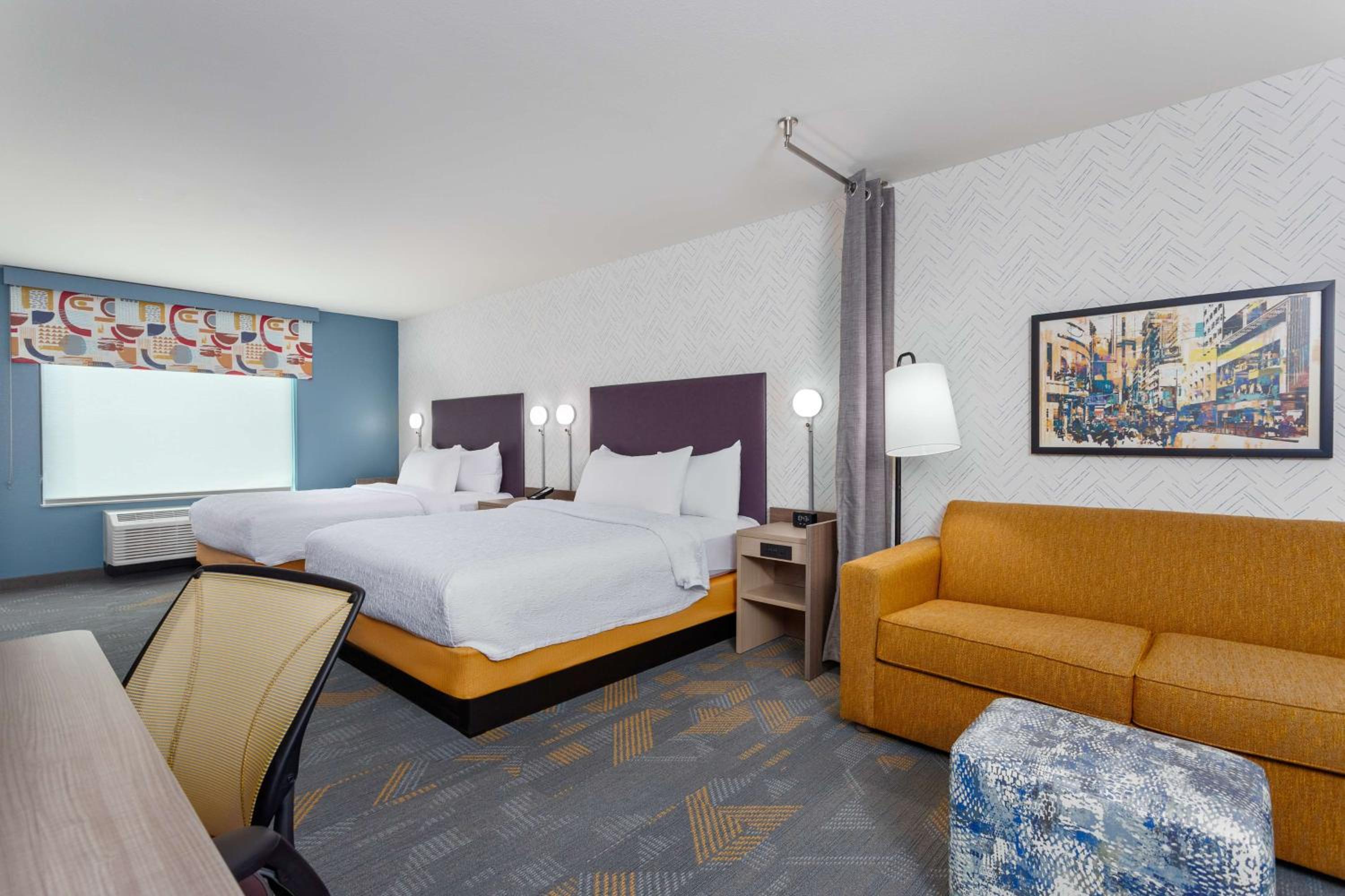 Studio Suite with Two Queen Beds - Photo 6