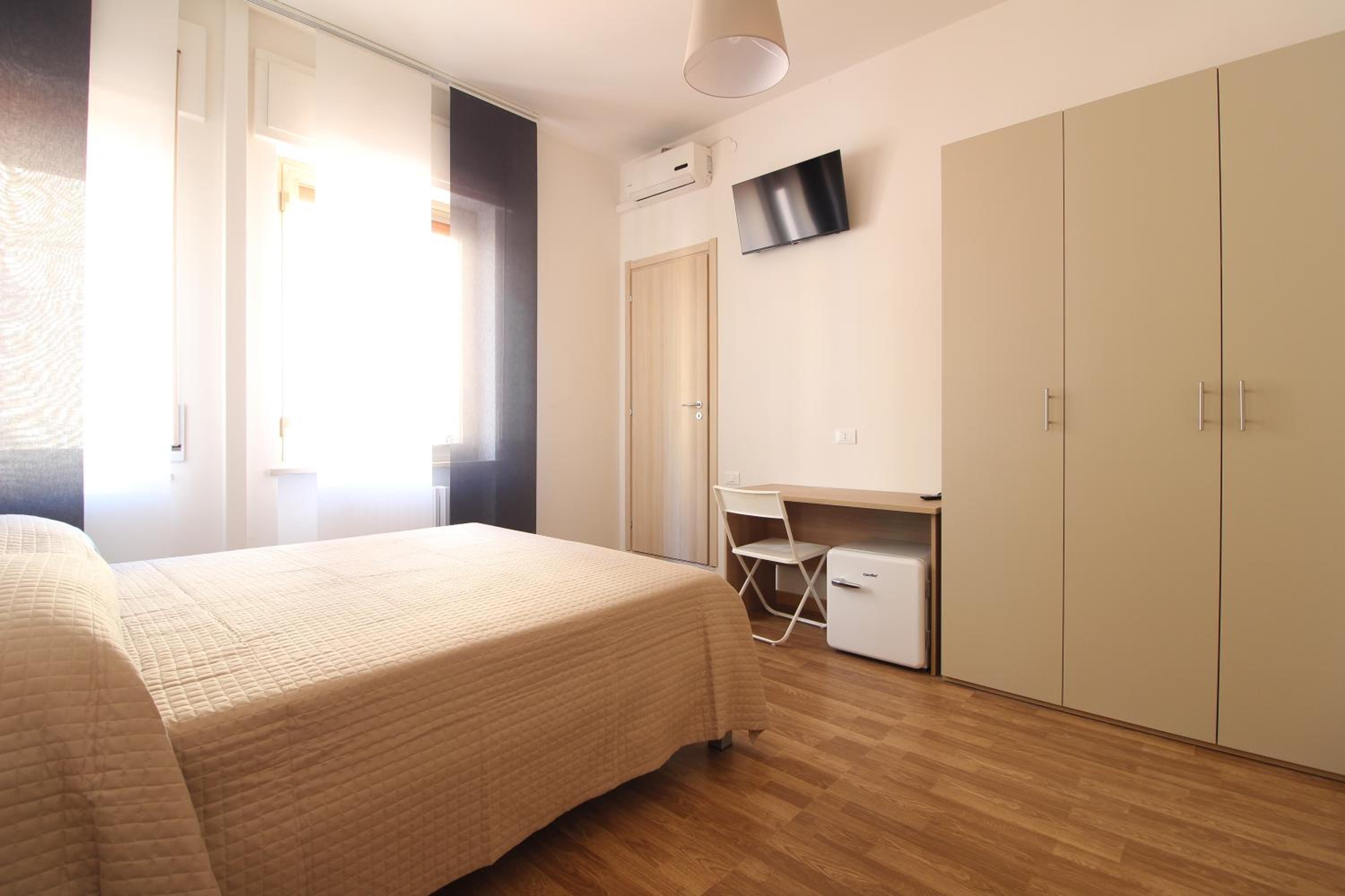 Large Double Room