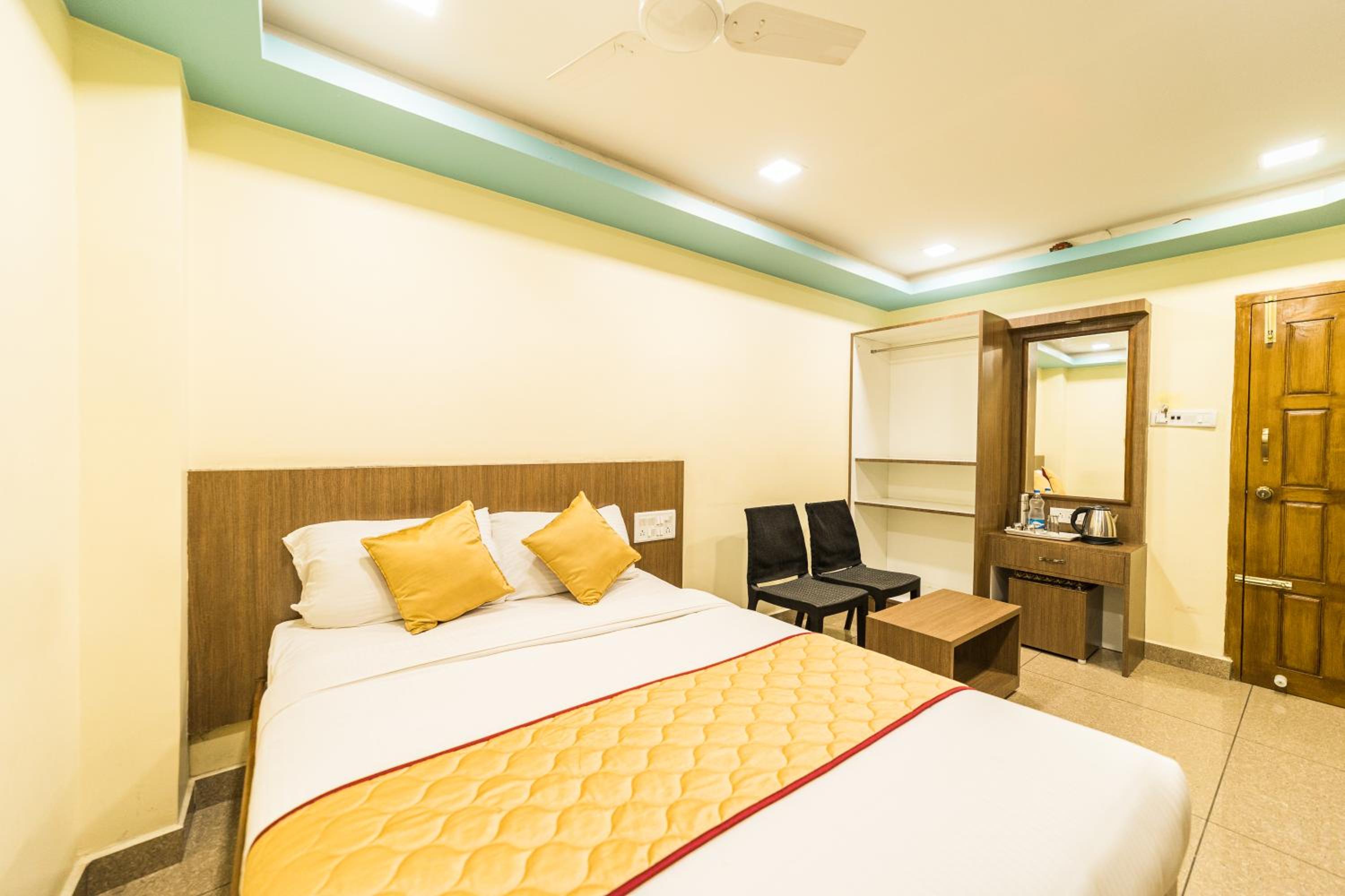 Standard Double Room - Photo 3