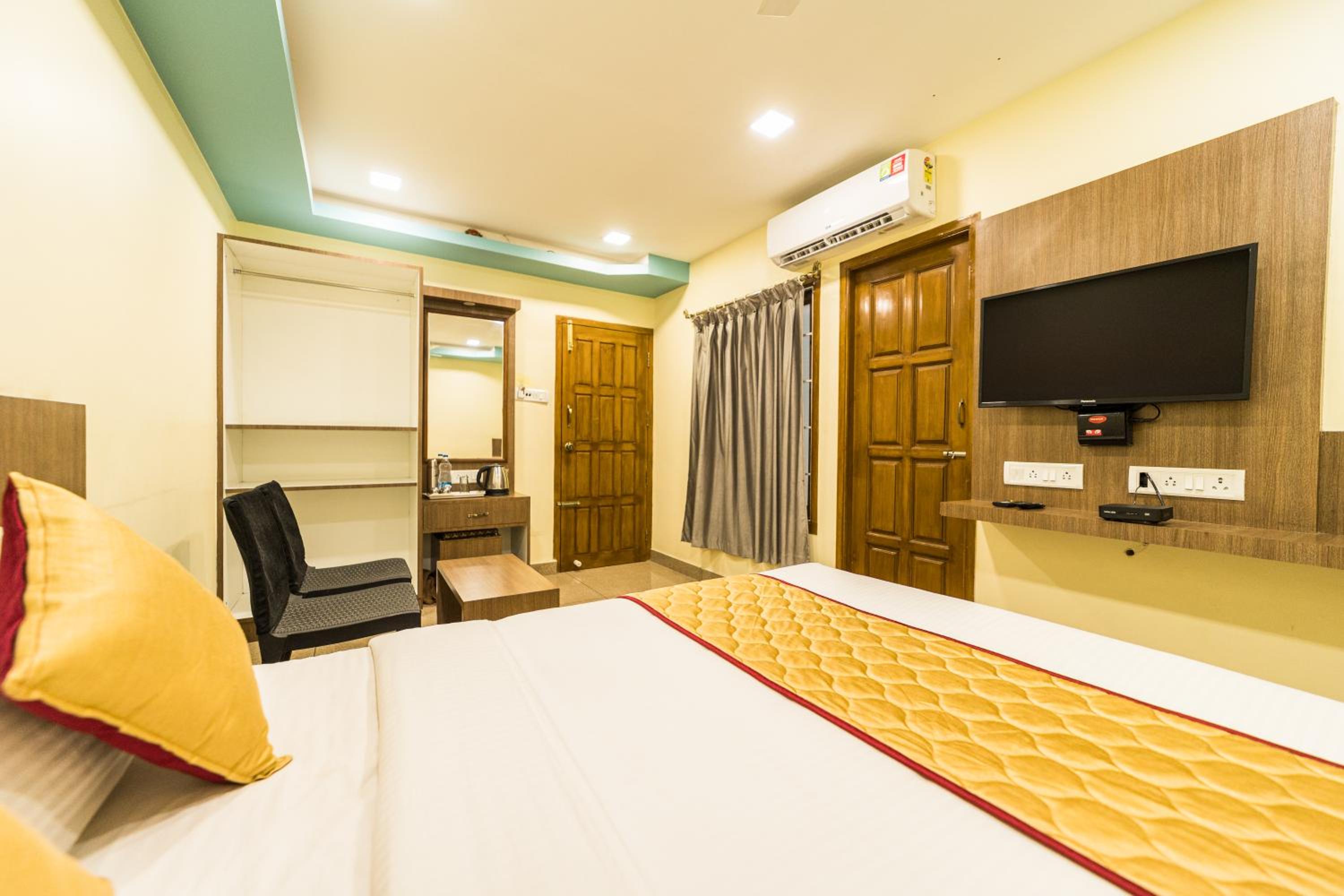 Standard Double Room - Photo 2