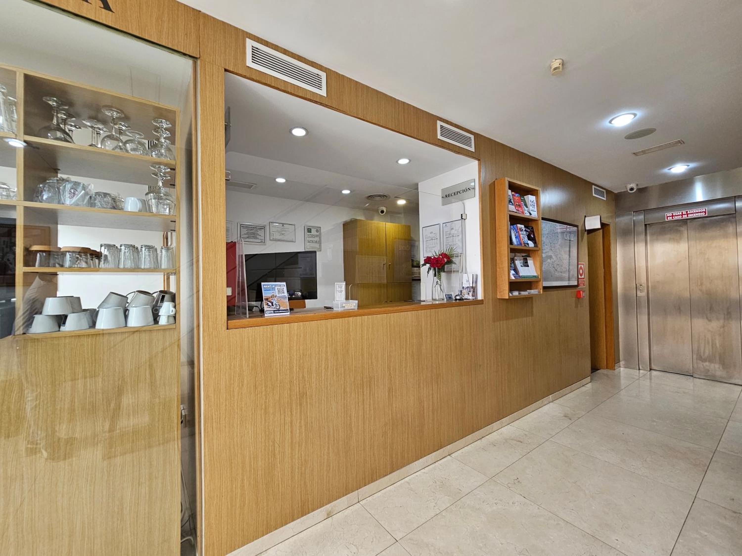 Penthouse Apartment - Photo 12