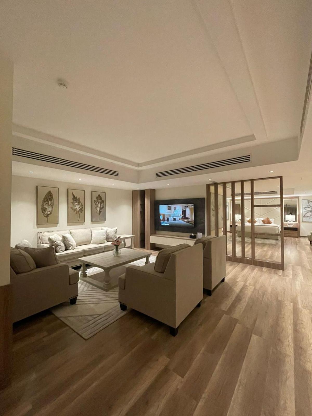 Presidential Suite photo 2