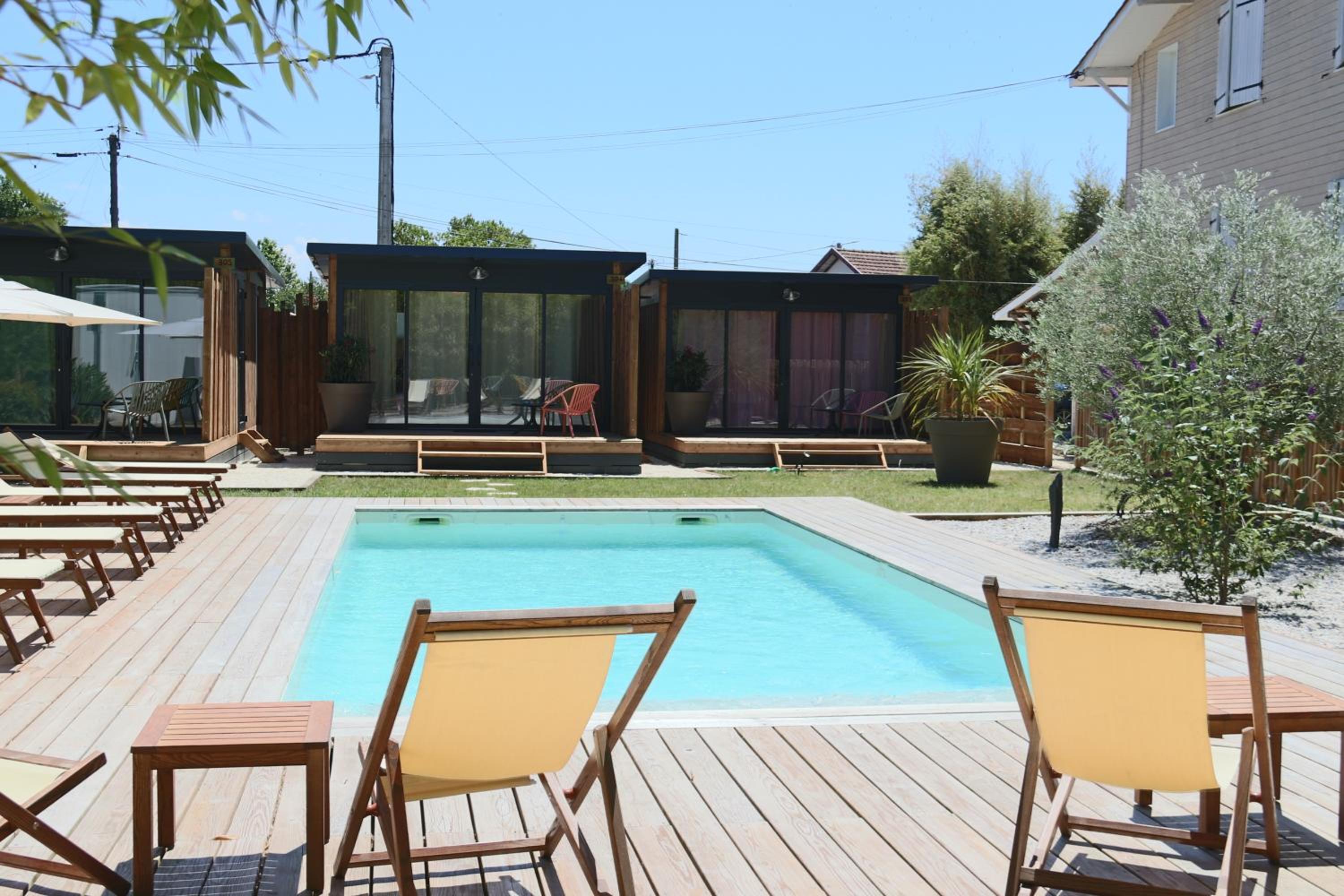 Double Room with Pool View photo 3