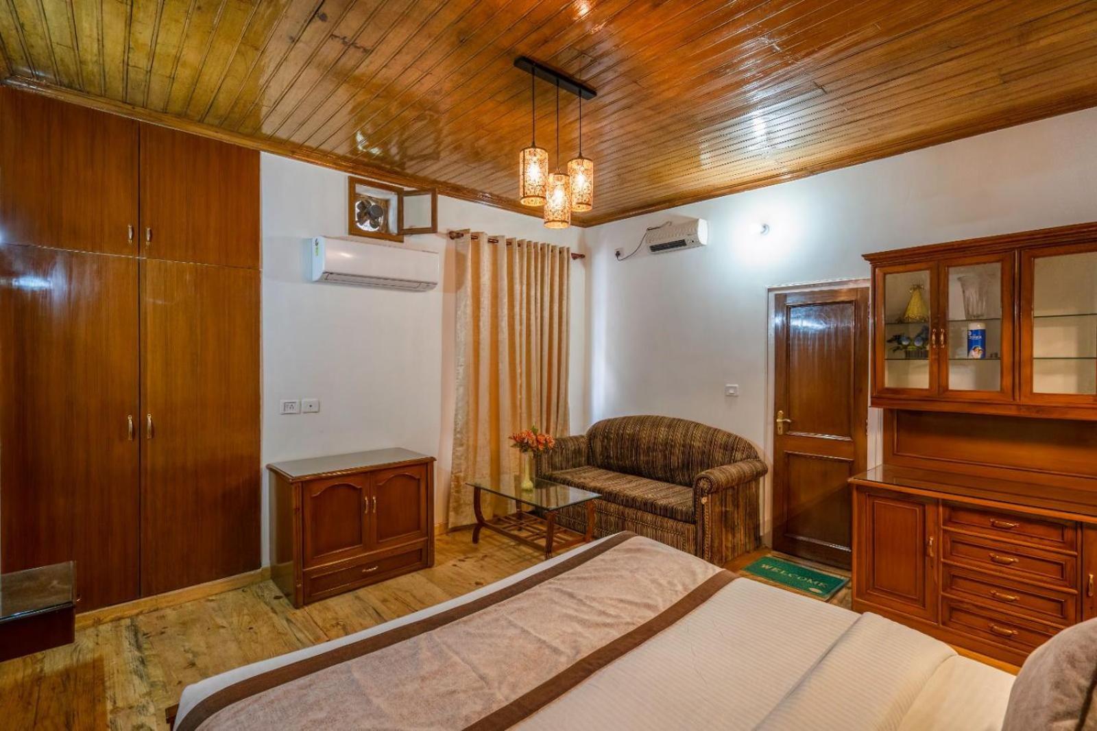 Two-Bedroom House photo 2