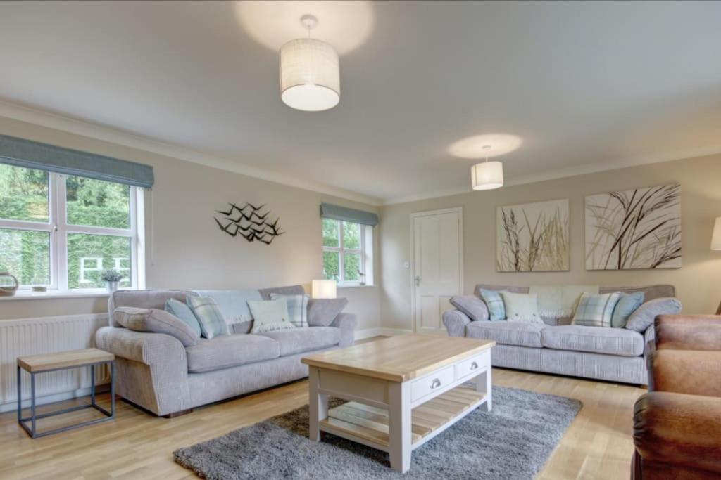 Four-Bedroom House photo 1